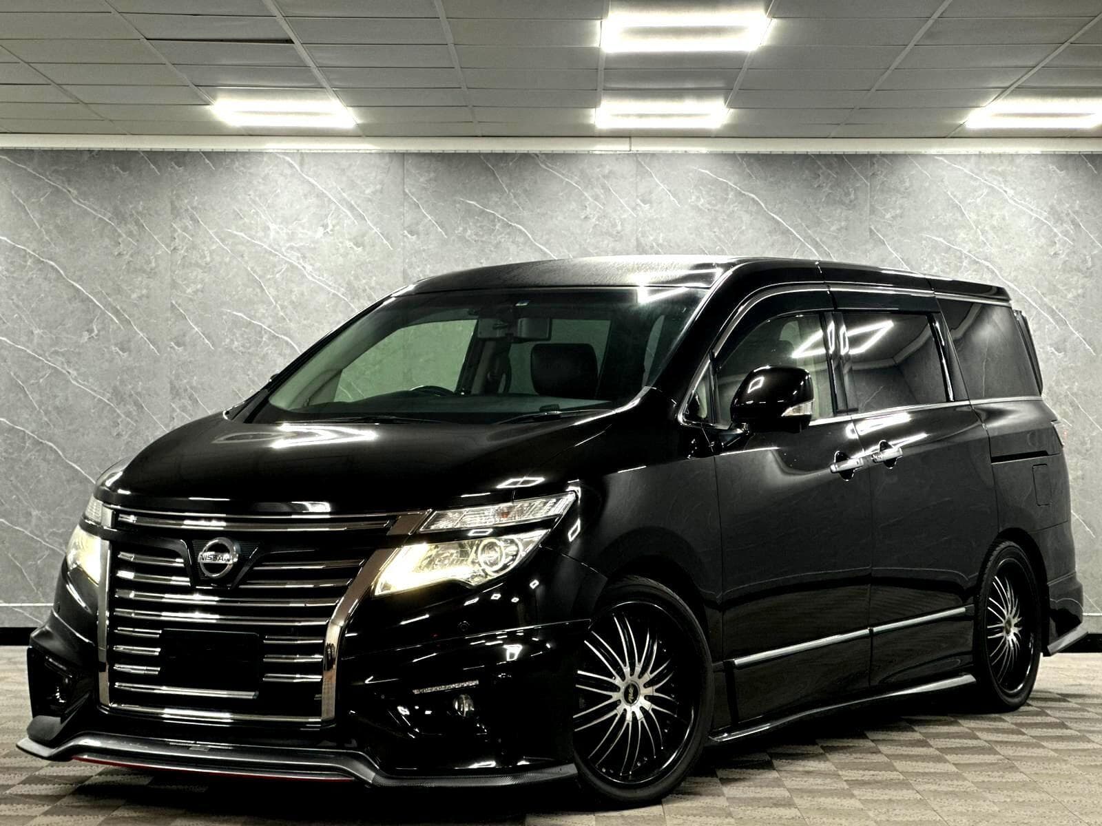 2015 Nissan Elgrand - Thumbnail 11