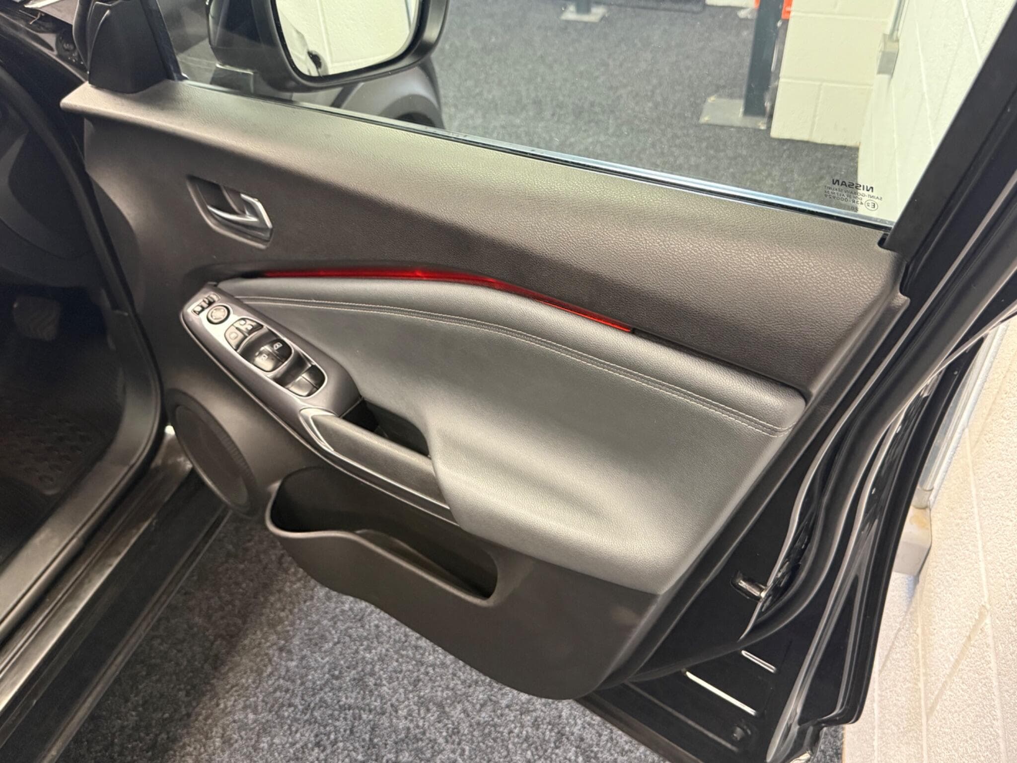 2020 Nissan Juke - Thumbnail 29