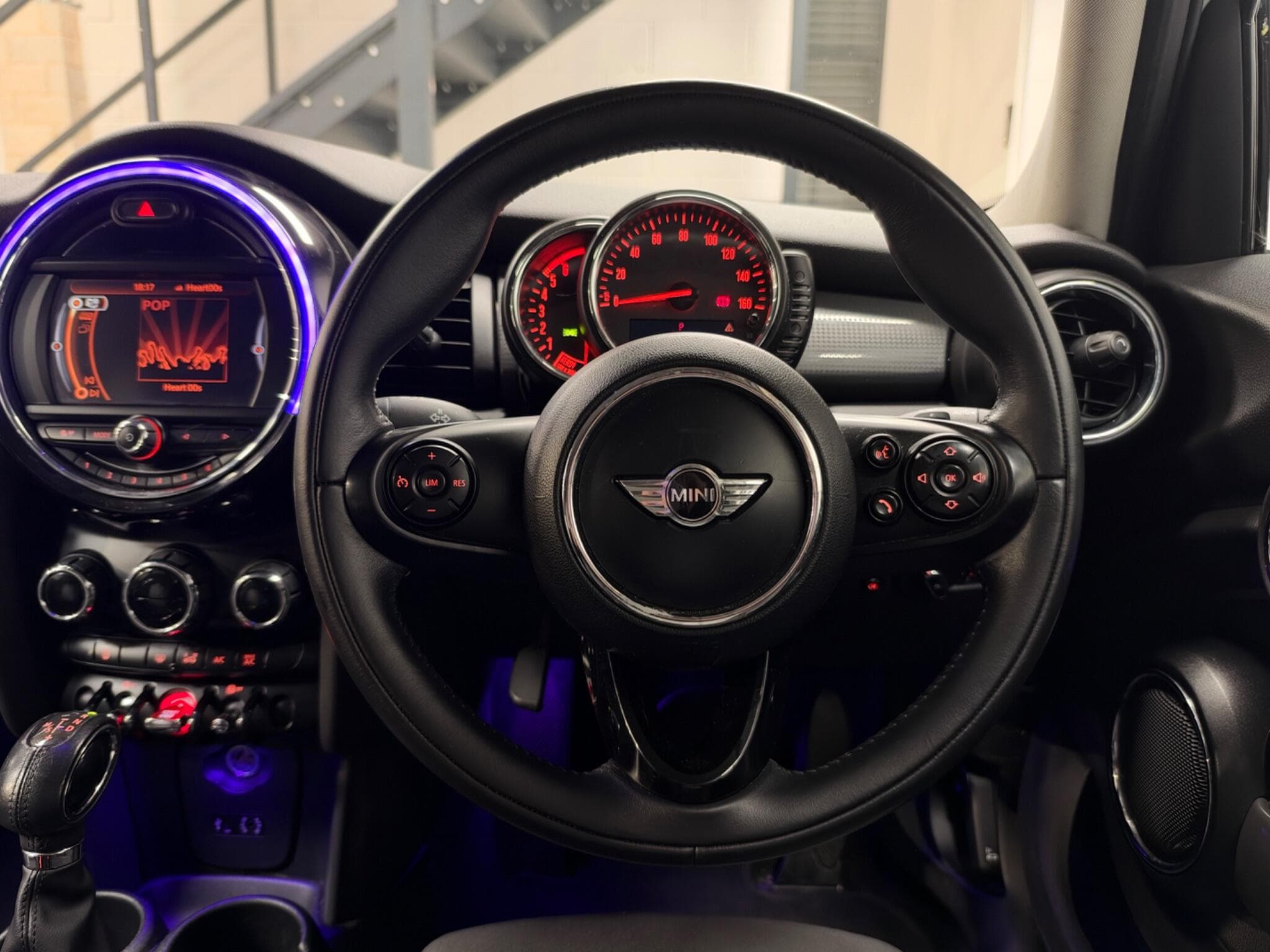 2015 MINI Hatch - Thumbnail 34
