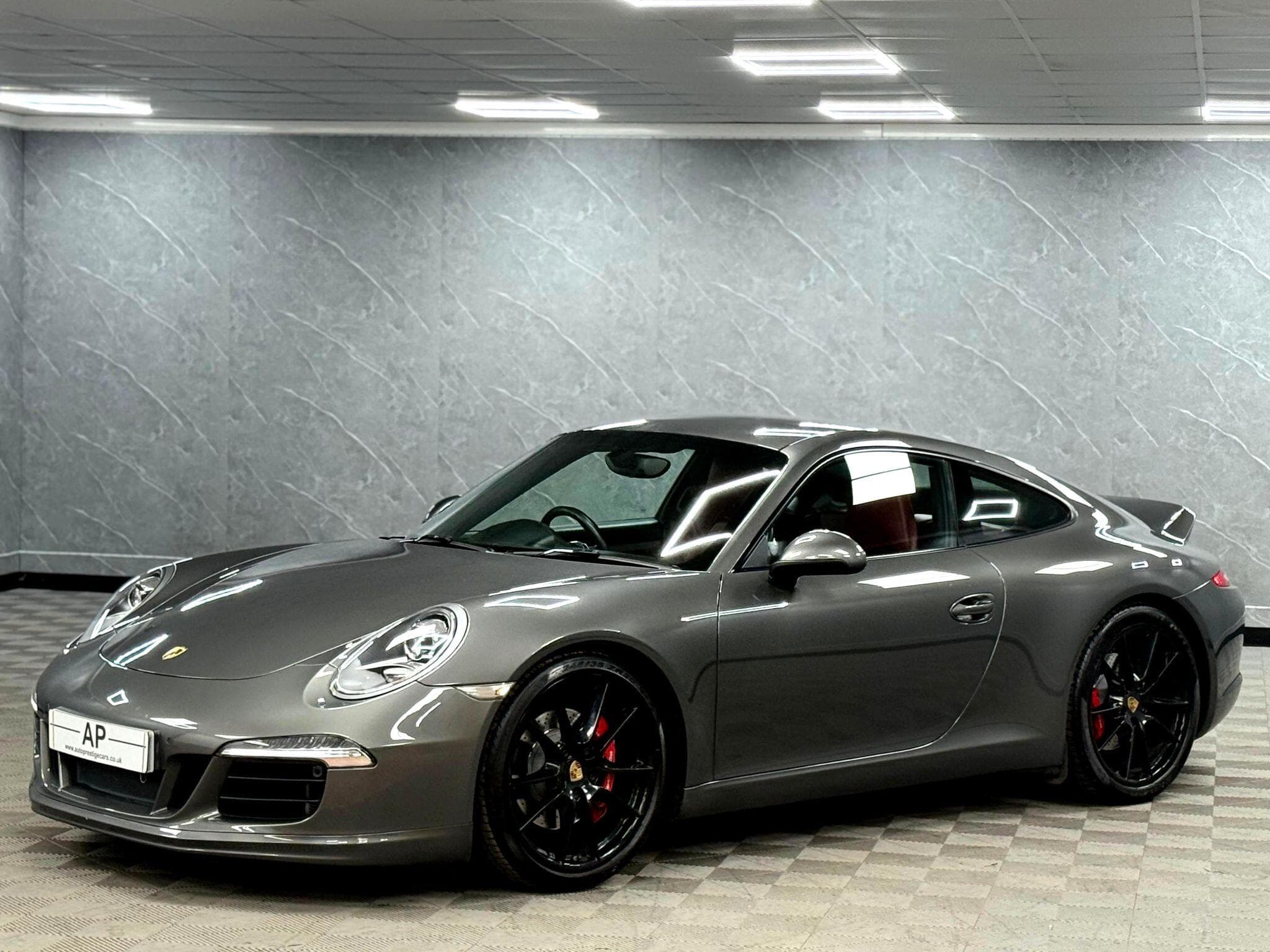 2015 Porsche 911 - Thumbnail 9