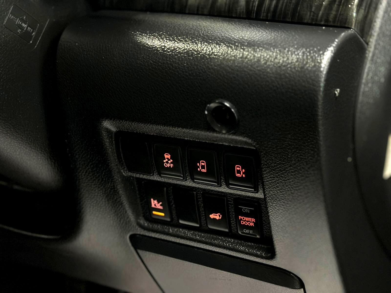 2015 Nissan Elgrand - Thumbnail 42