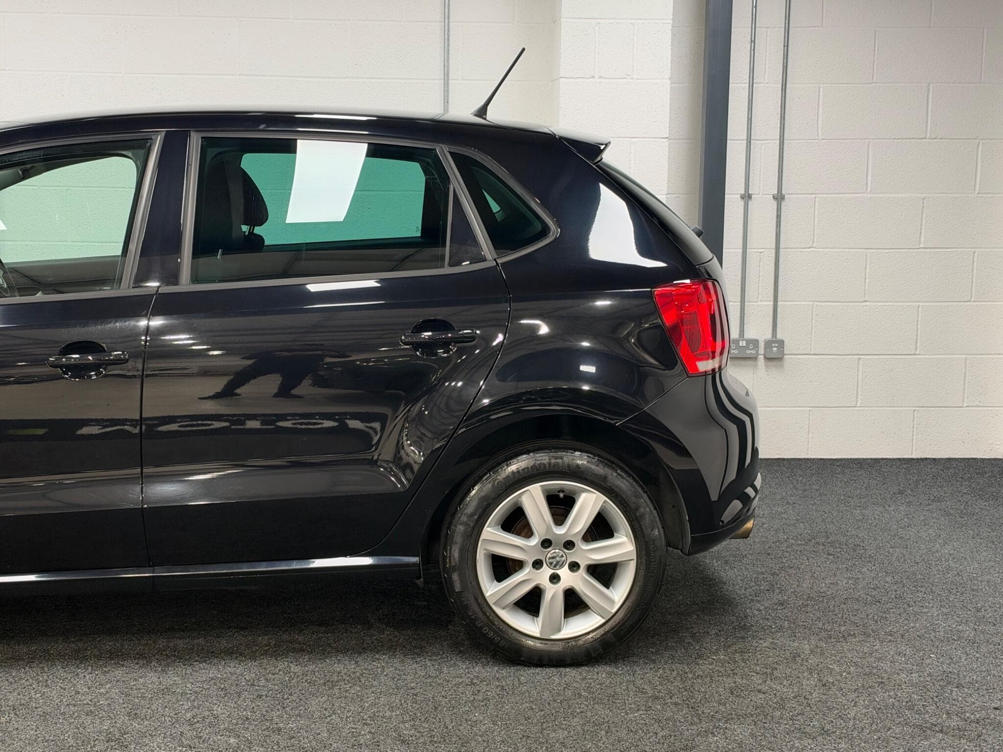 2012 Volkswagen Polo - Thumbnail 26
