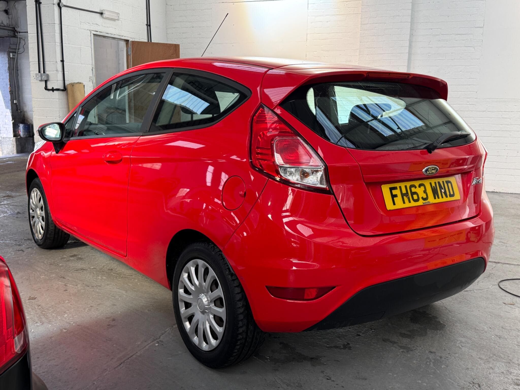 2014 Ford Fiesta - Thumbnail 4