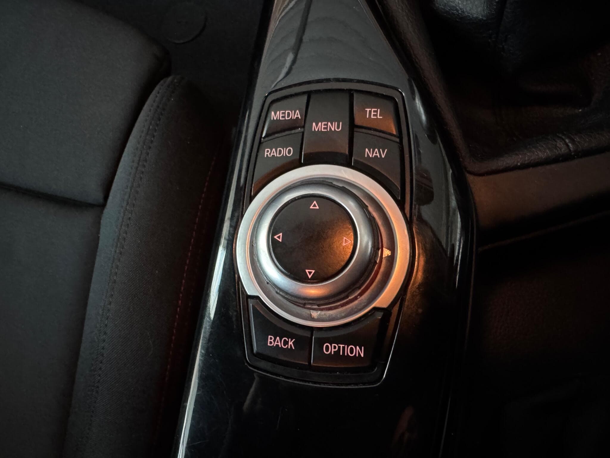 2016 BMW 2 Series - Thumbnail 18