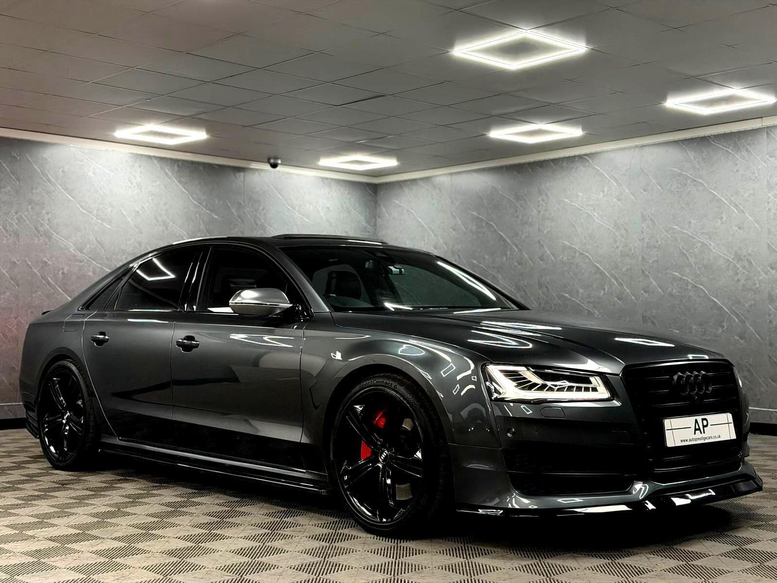 2015 Audi S8 - Thumbnail 33