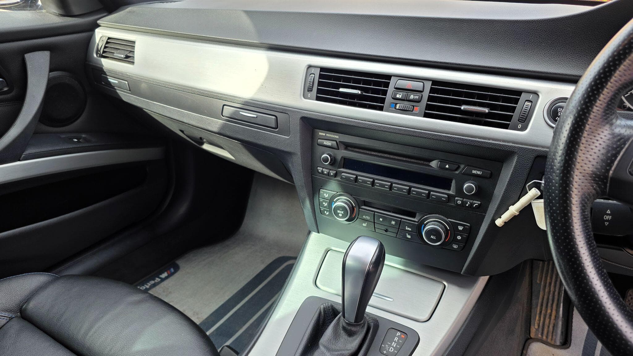 2012 BMW 3 Series - Thumbnail 14