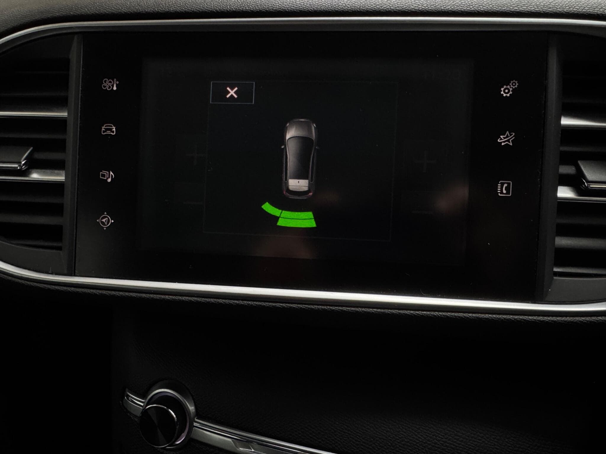 2015 Peugeot 308 - Thumbnail 17