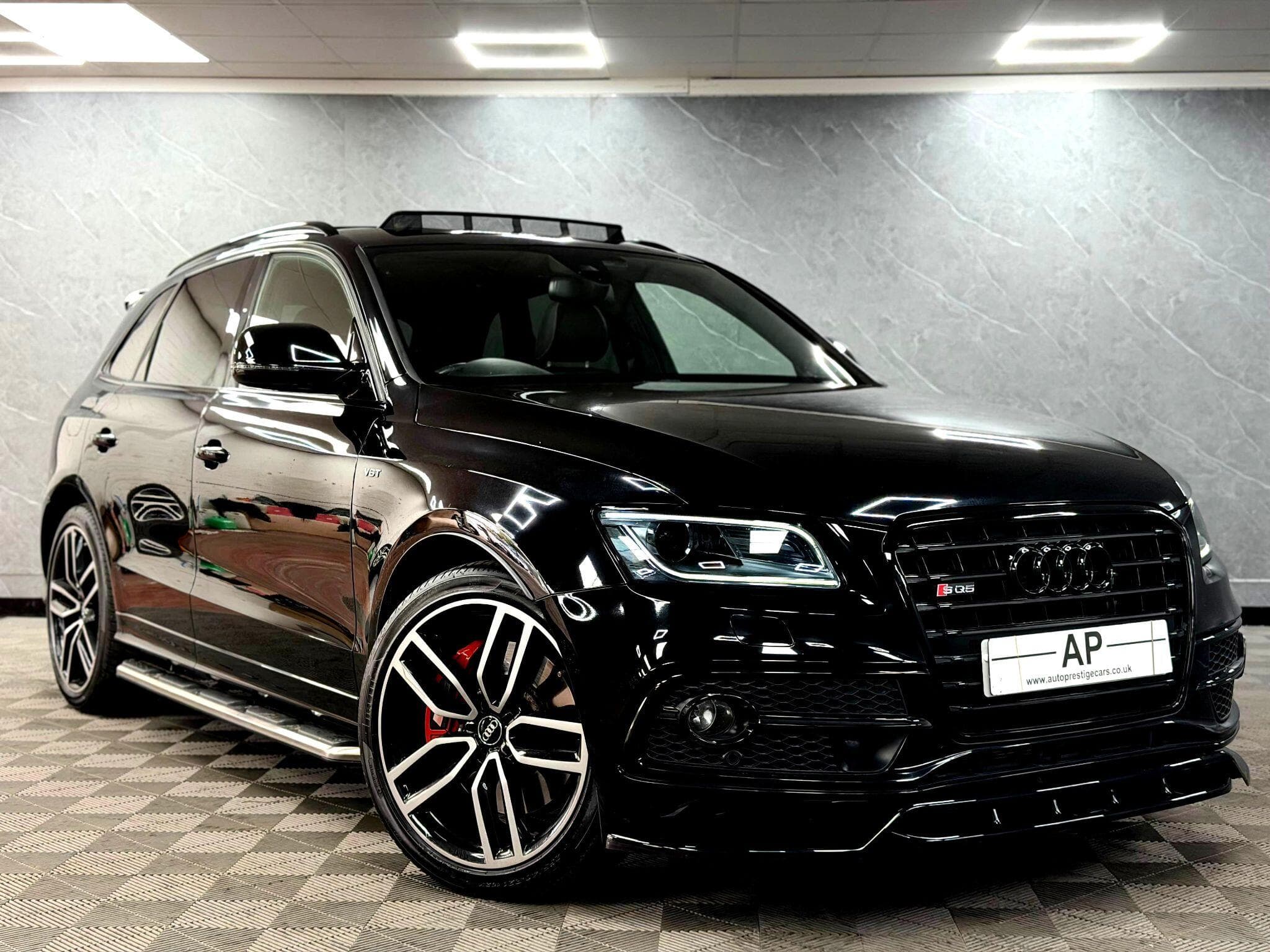 2016 Audi SQ5 - Thumbnail 2