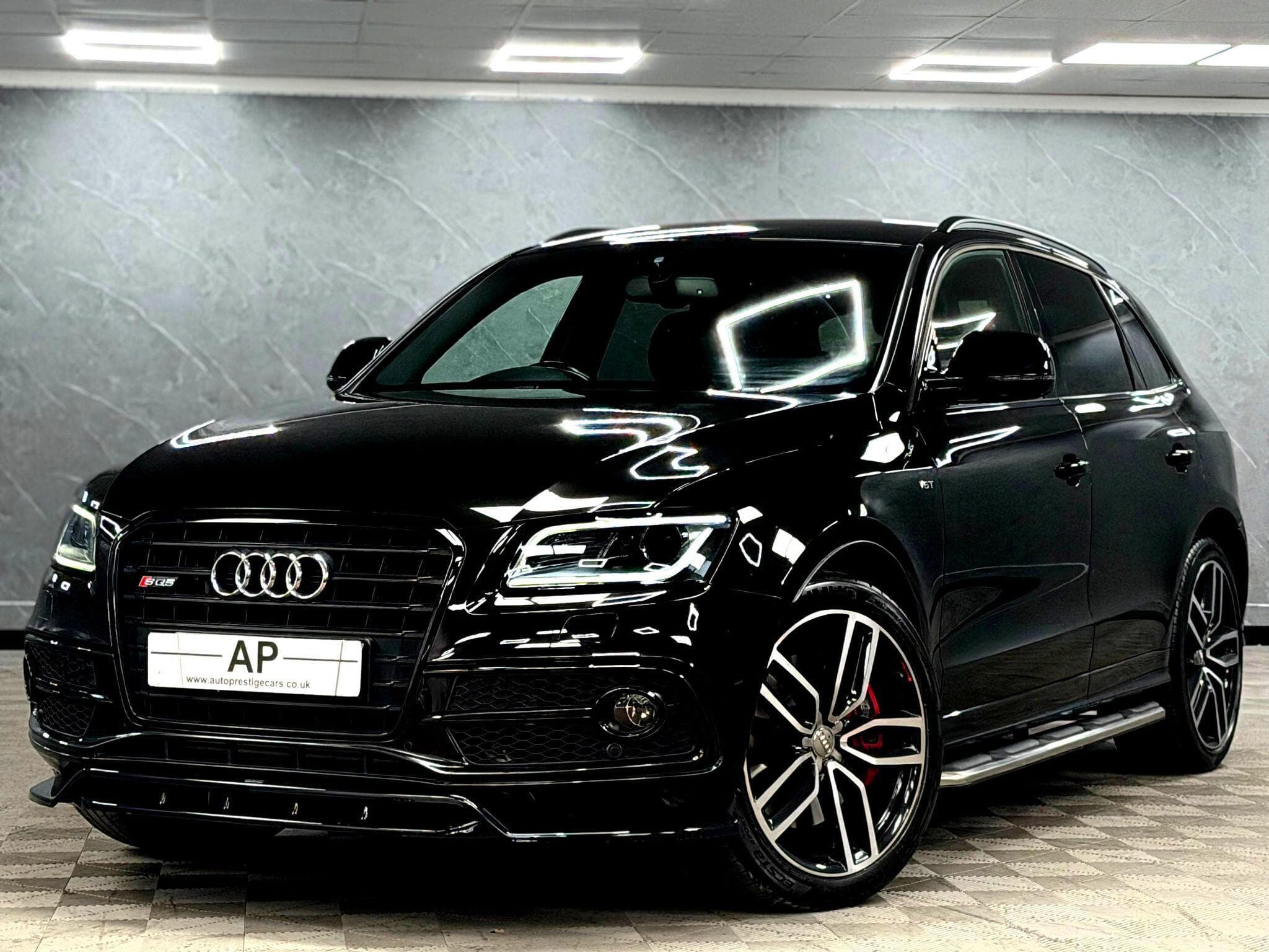 2016 Audi SQ5 - Thumbnail 5