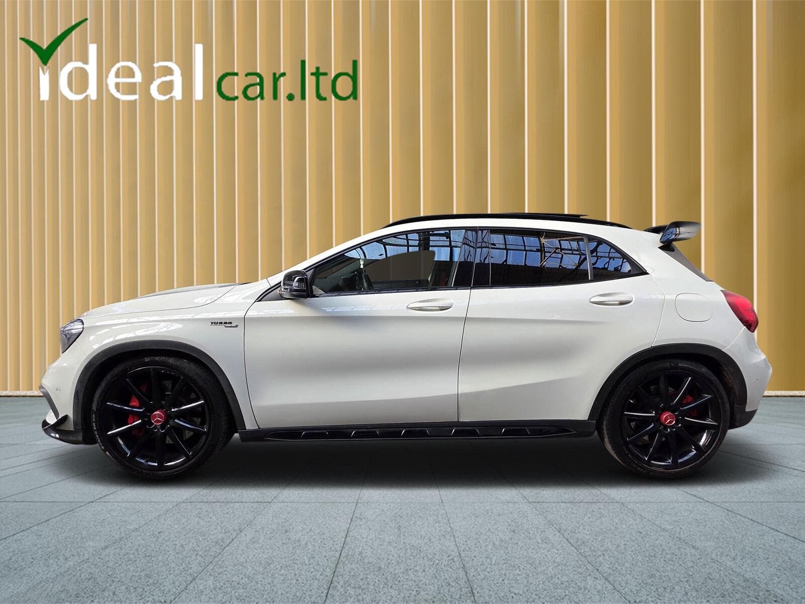 2015 Mercedes-Benz GLA - Thumbnail 3