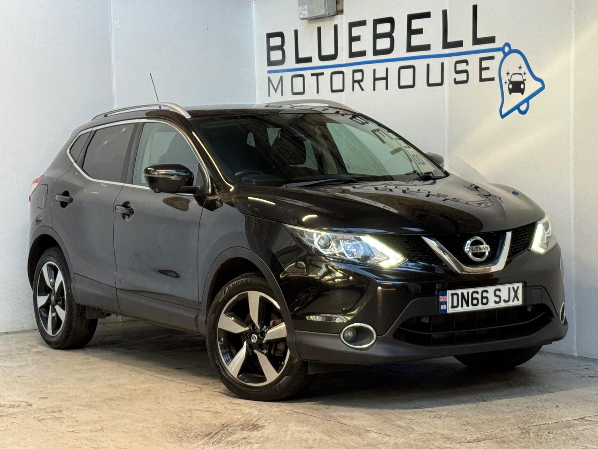 2016 Nissan Qashqai - Main