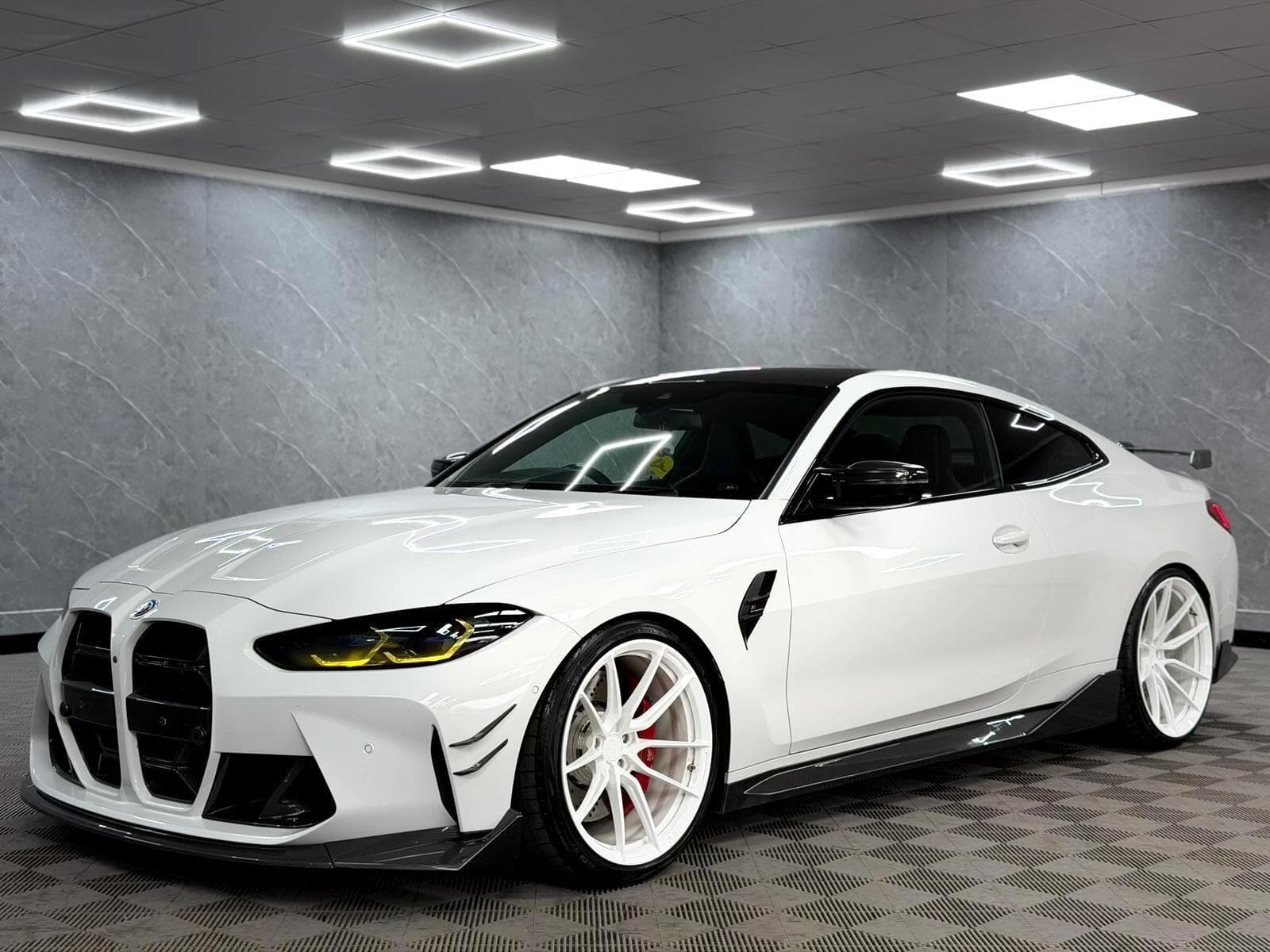 2021 BMW M4 - Thumbnail 21