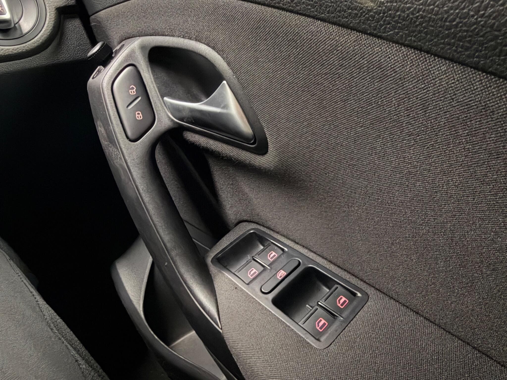 2012 Volkswagen Polo - Thumbnail 43
