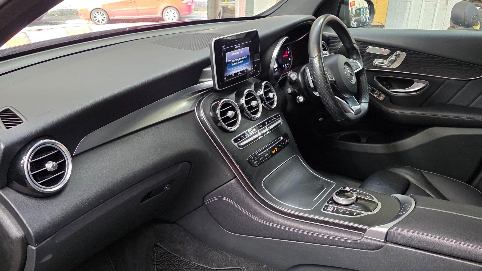 2017 Mercedes-Benz GLC - Thumbnail 17