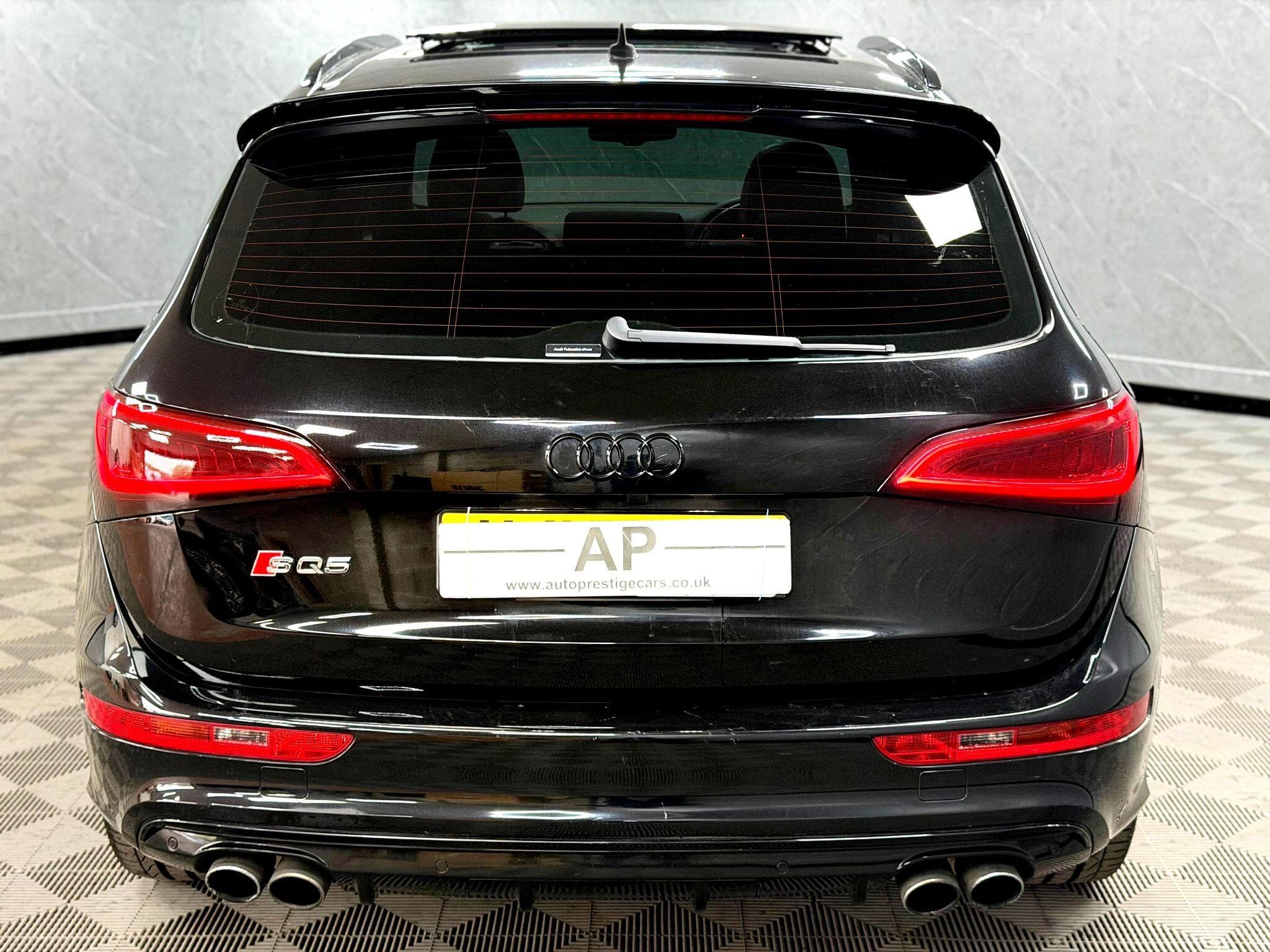 2016 Audi SQ5 - Thumbnail 19
