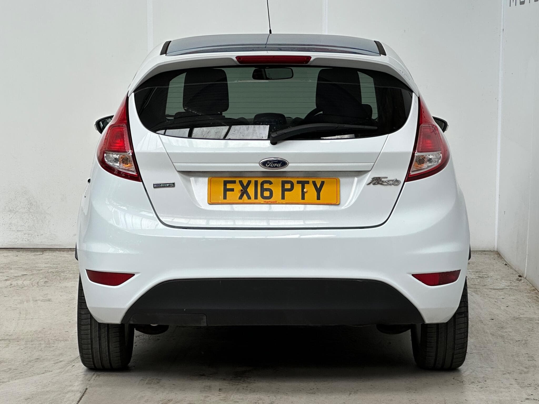 2016 Ford Fiesta - Thumbnail 6