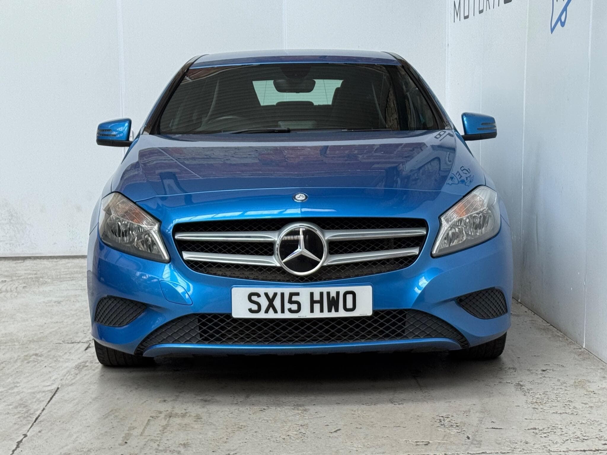 2015 Mercedes-Benz A Class - Thumbnail 2