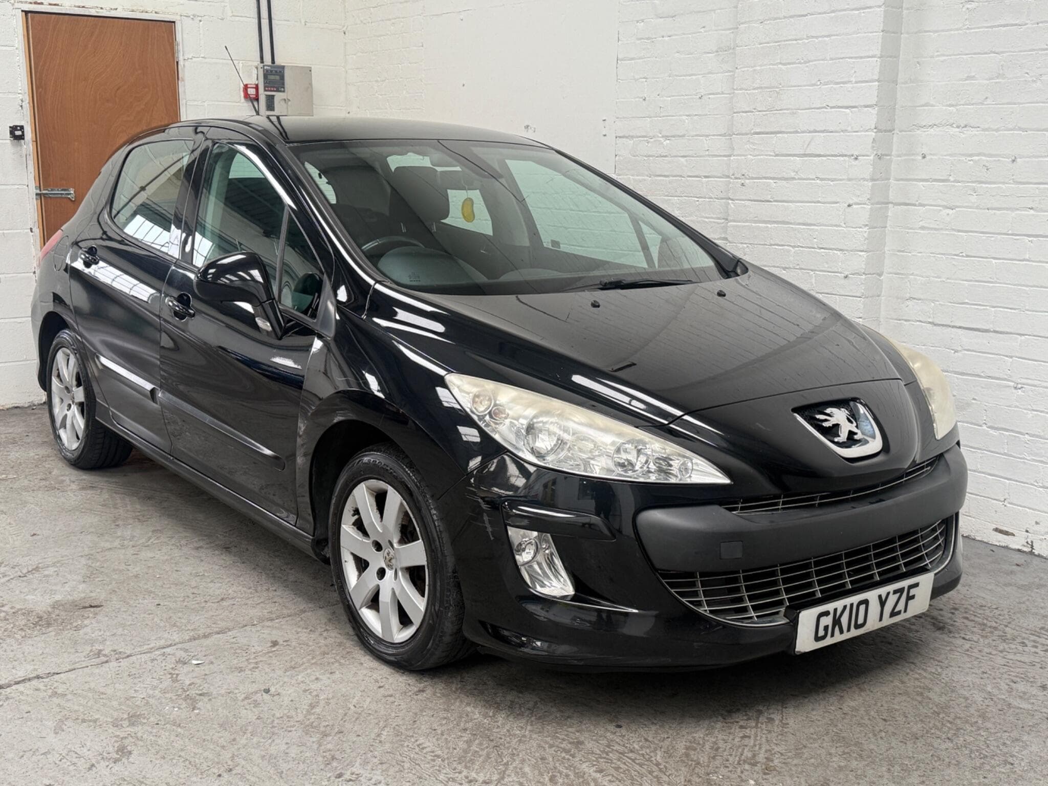 2010 Peugeot 308 - Main