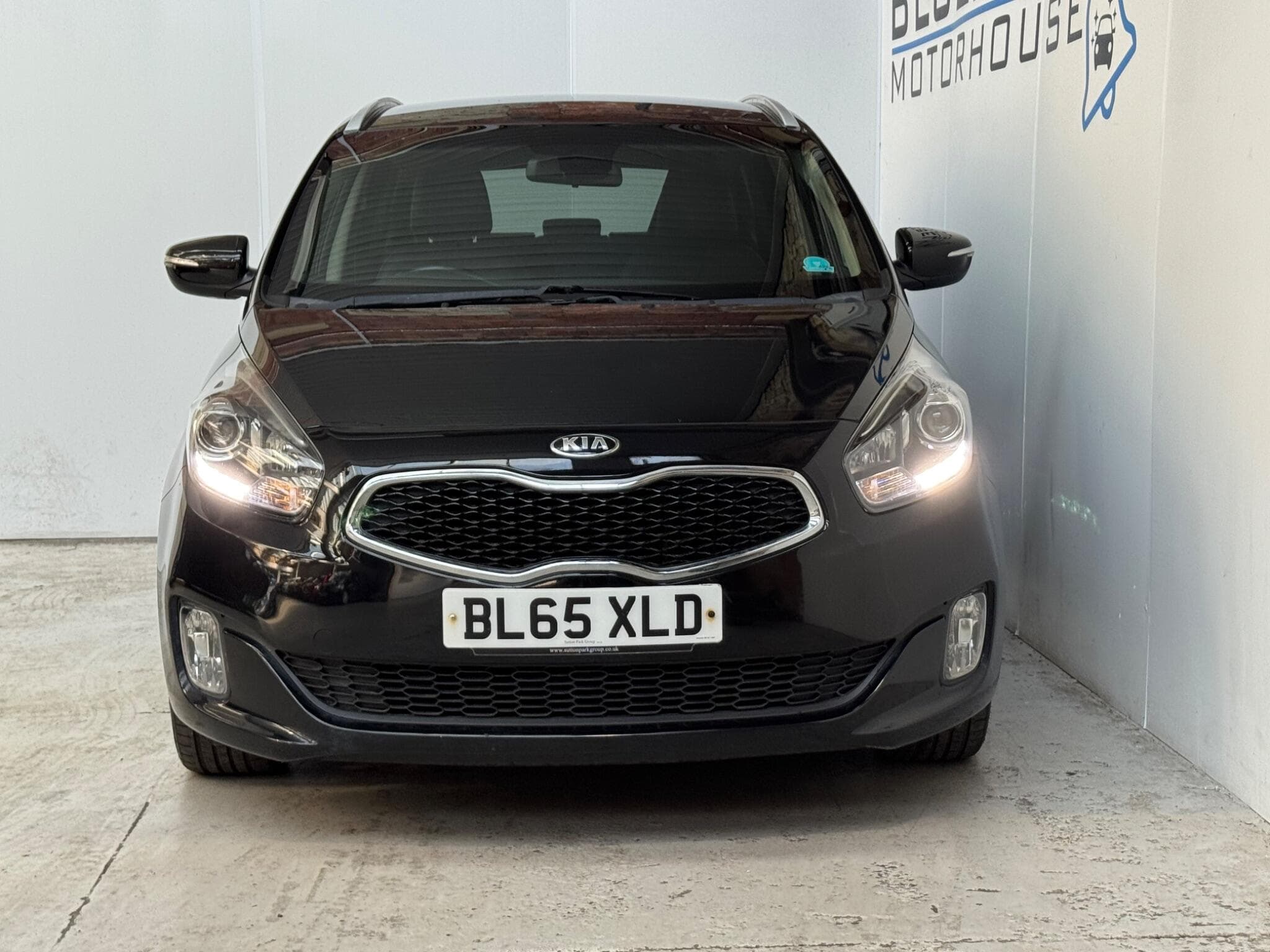 2016 Kia Carens - Thumbnail 2