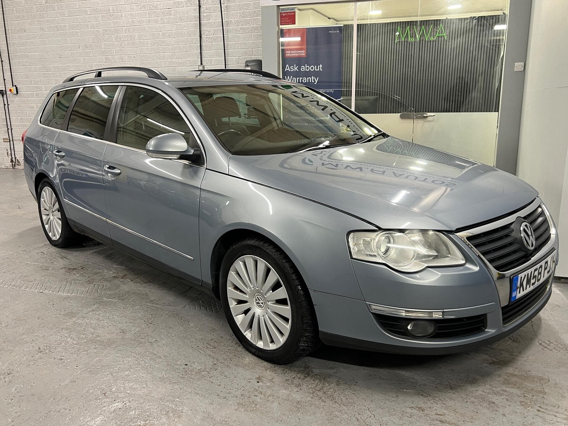 2009 Volkswagen Passat - Thumbnail 5