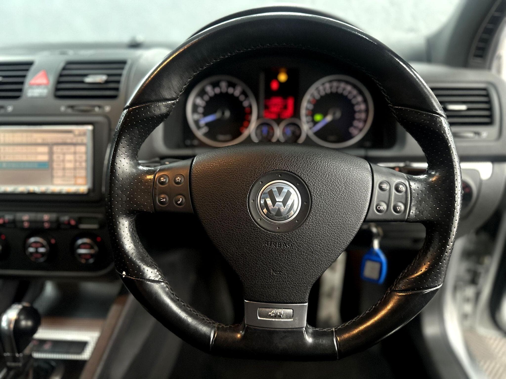 2006 Volkswagen Golf - Thumbnail 30