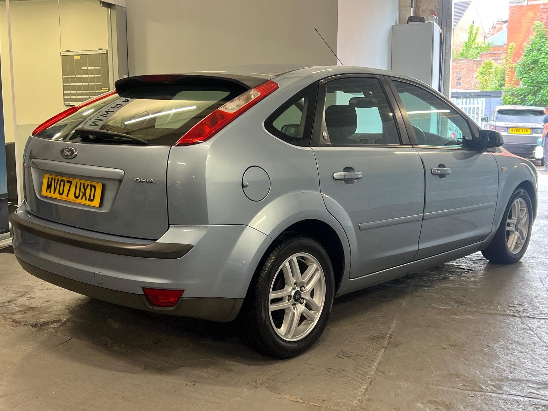 2007 Ford Focus - Thumbnail 8