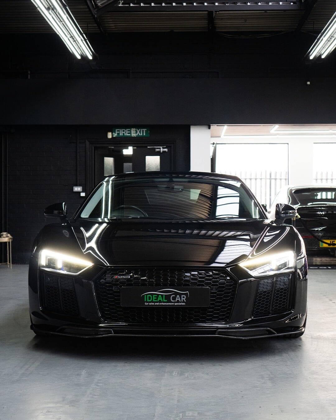2016 Audi R8 - Thumbnail 3