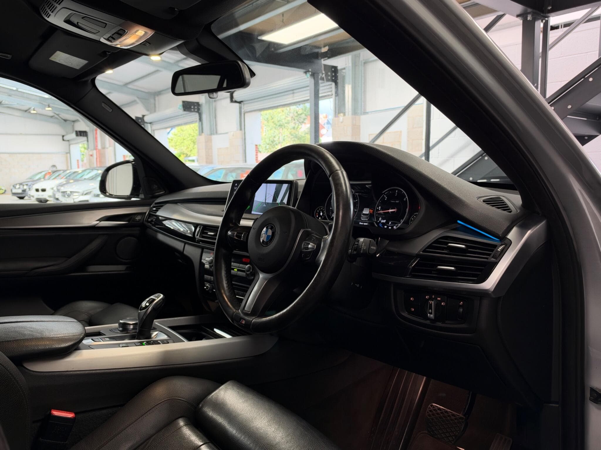 2017 BMW X5 - Thumbnail 12