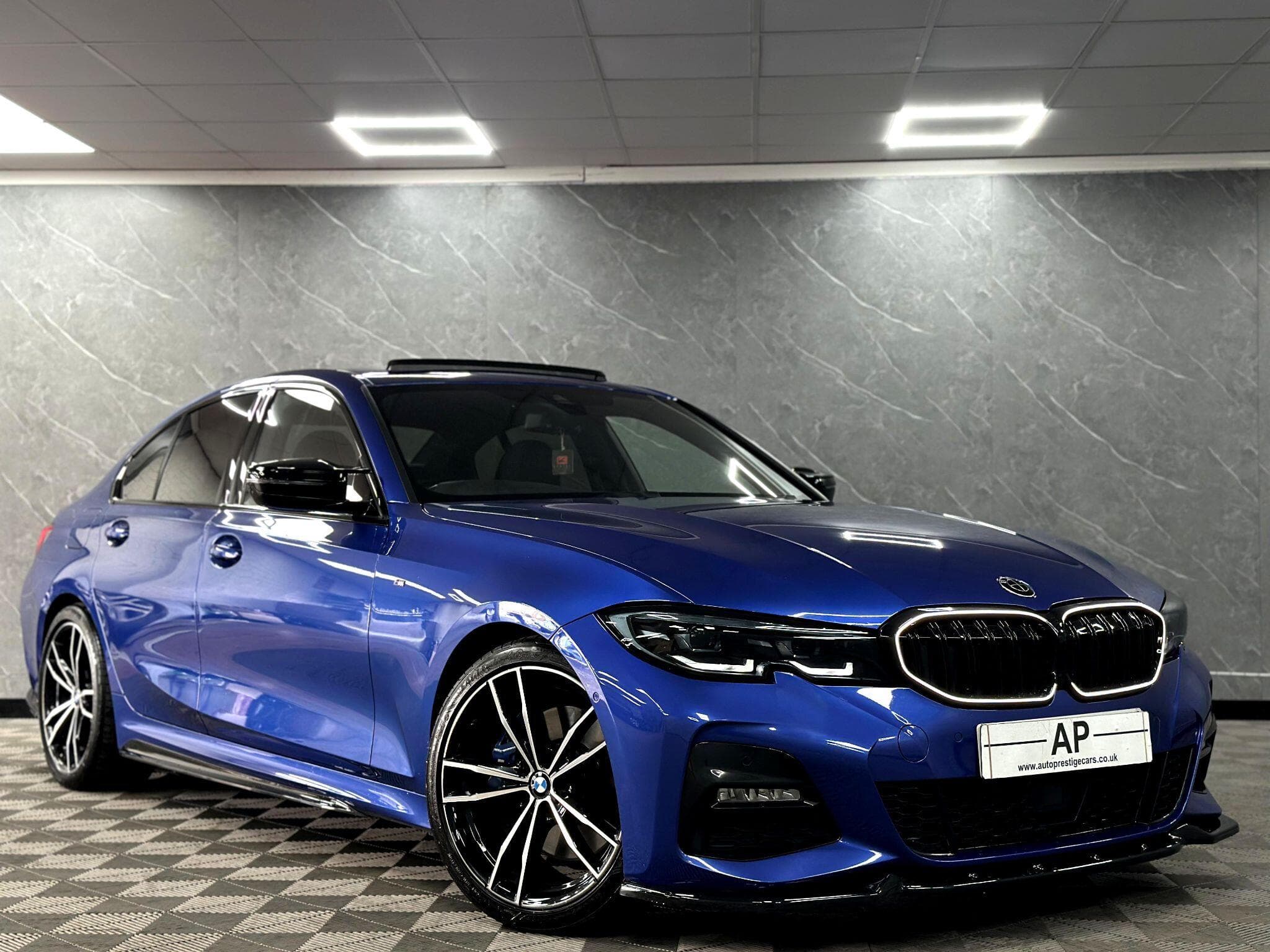 2019 BMW 3 Series - Main