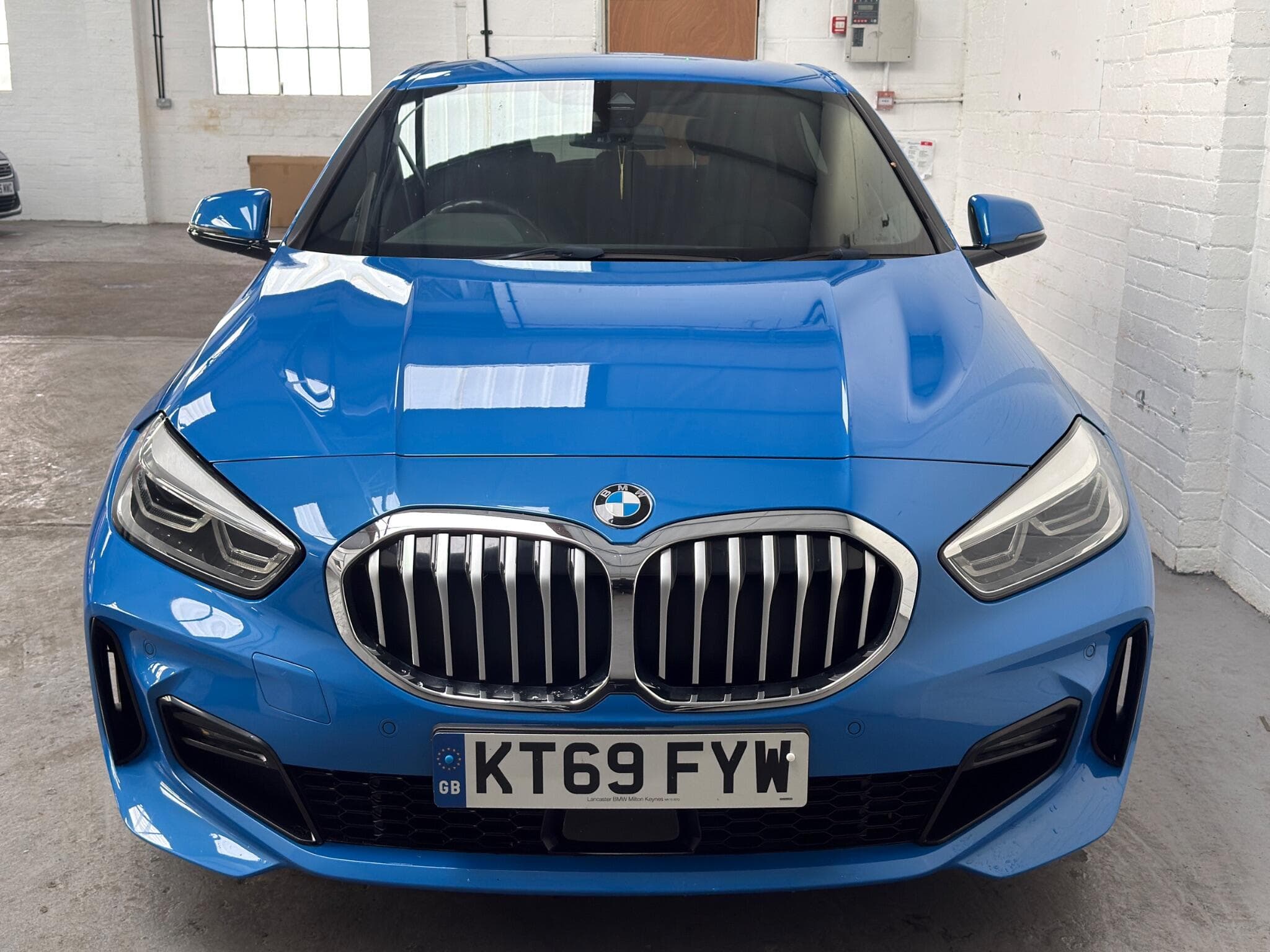 2020 BMW 1 Series - Thumbnail 2