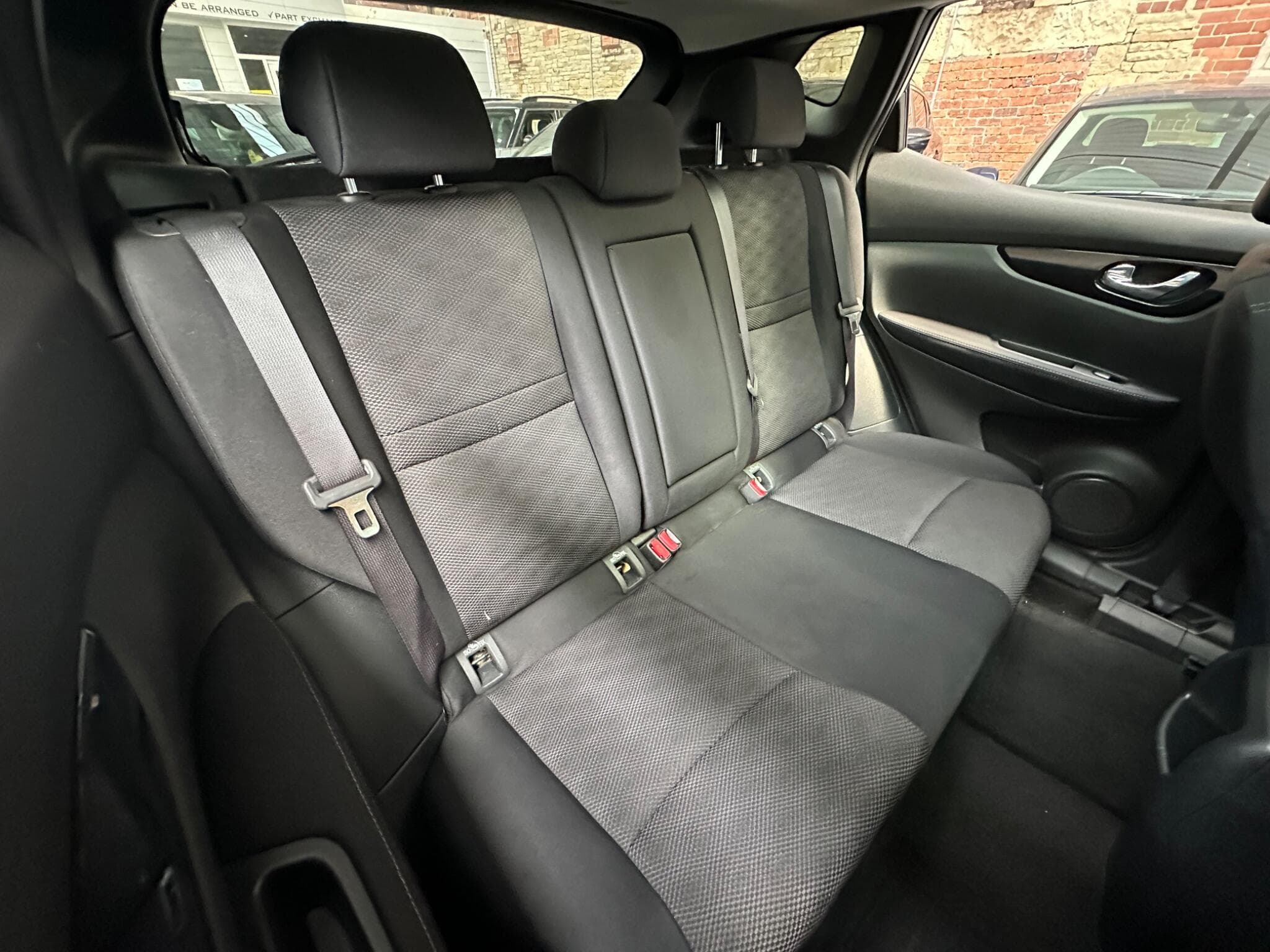 2014 Nissan Qashqai - Thumbnail 10
