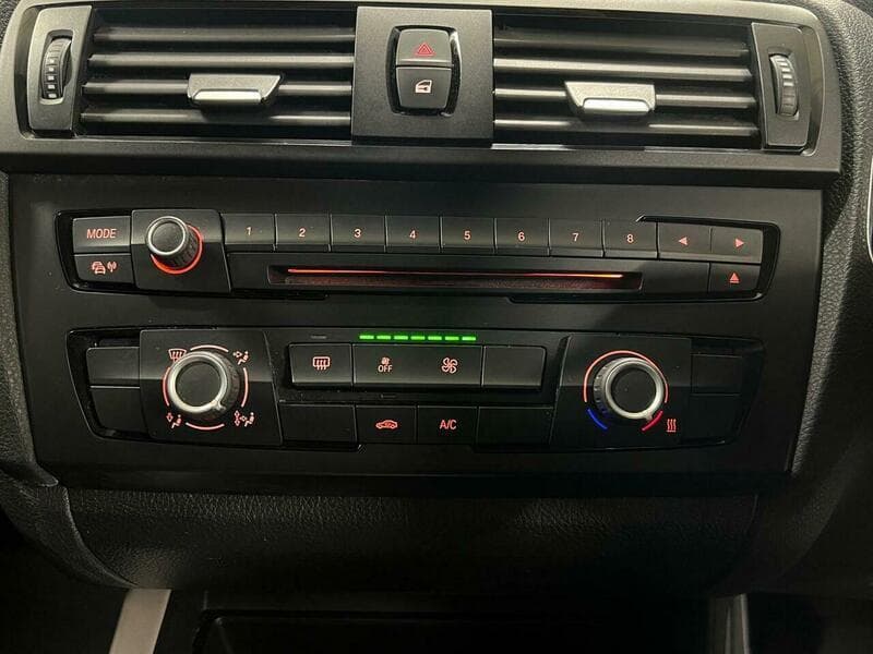 2014 BMW 1 Series - Thumbnail 43