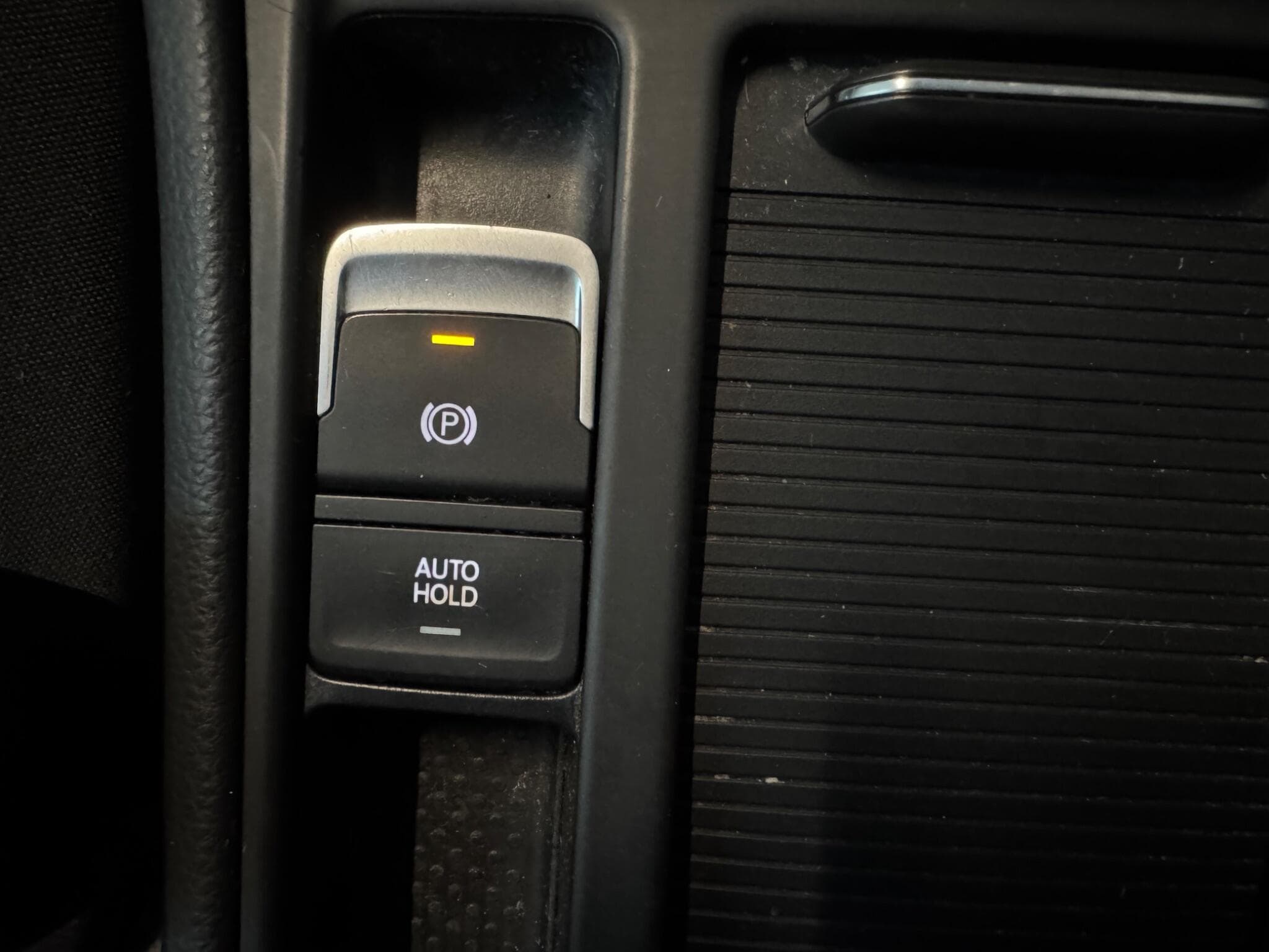 2013 Volkswagen Golf - Thumbnail 17