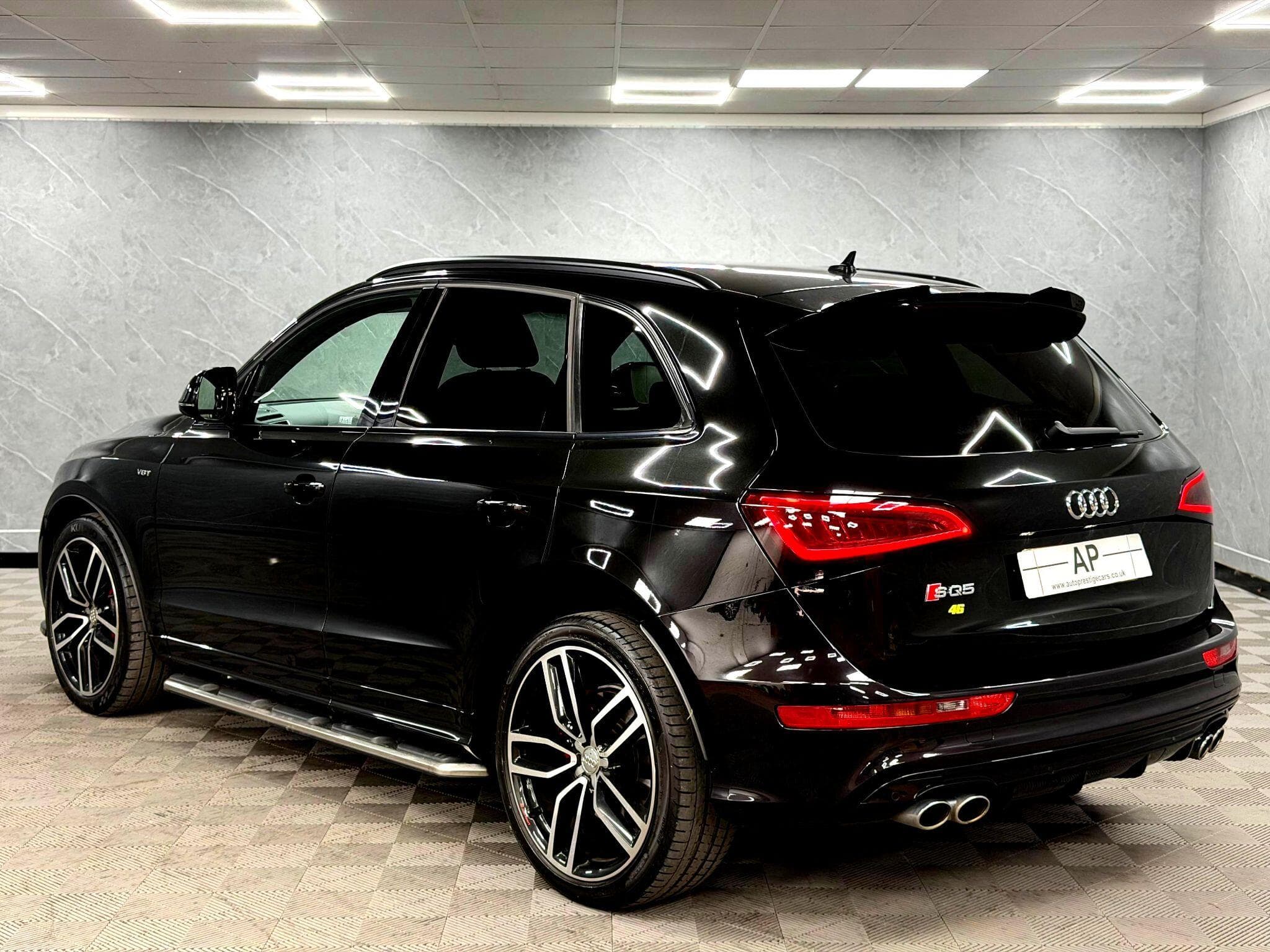 2016 Audi SQ5 - Thumbnail 23