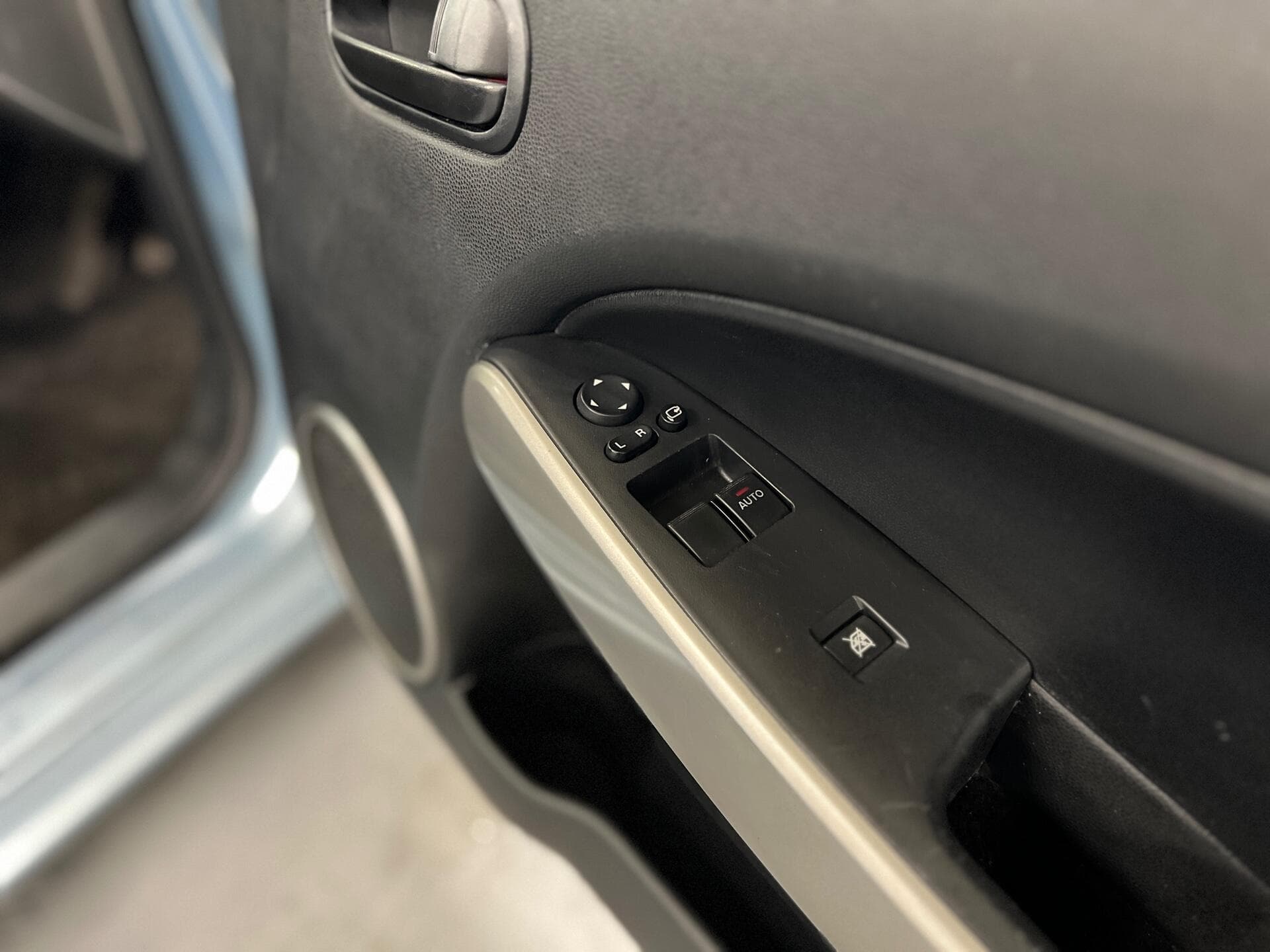 2008 Mazda Mazda2 - Thumbnail 19