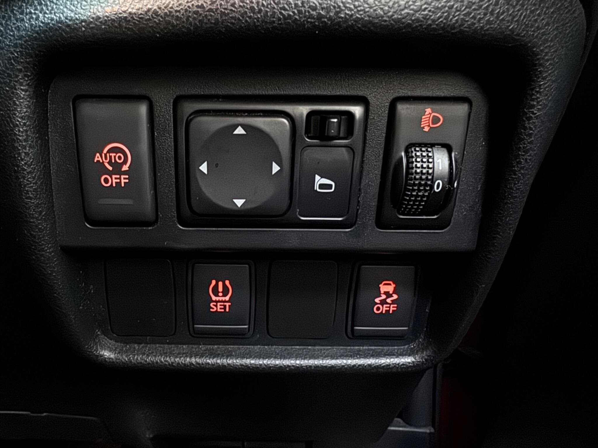 2014 Nissan Juke - Thumbnail 22