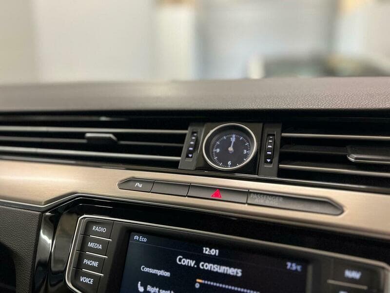 2015 Volkswagen Passat - Thumbnail 36