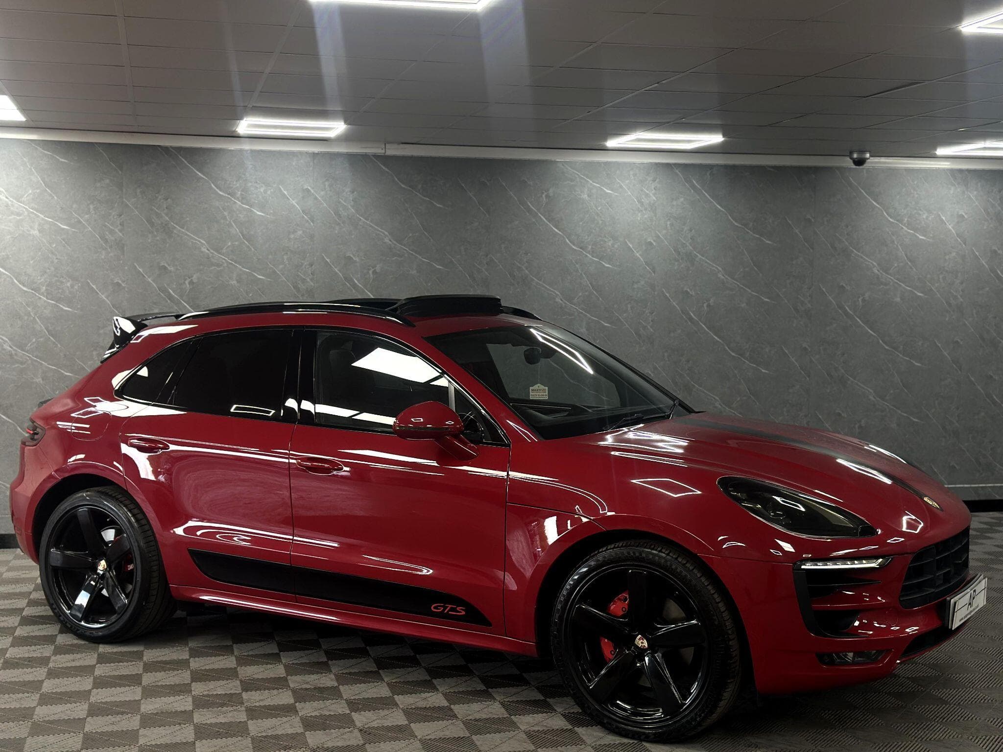 2016 Porsche Macan - Thumbnail 22
