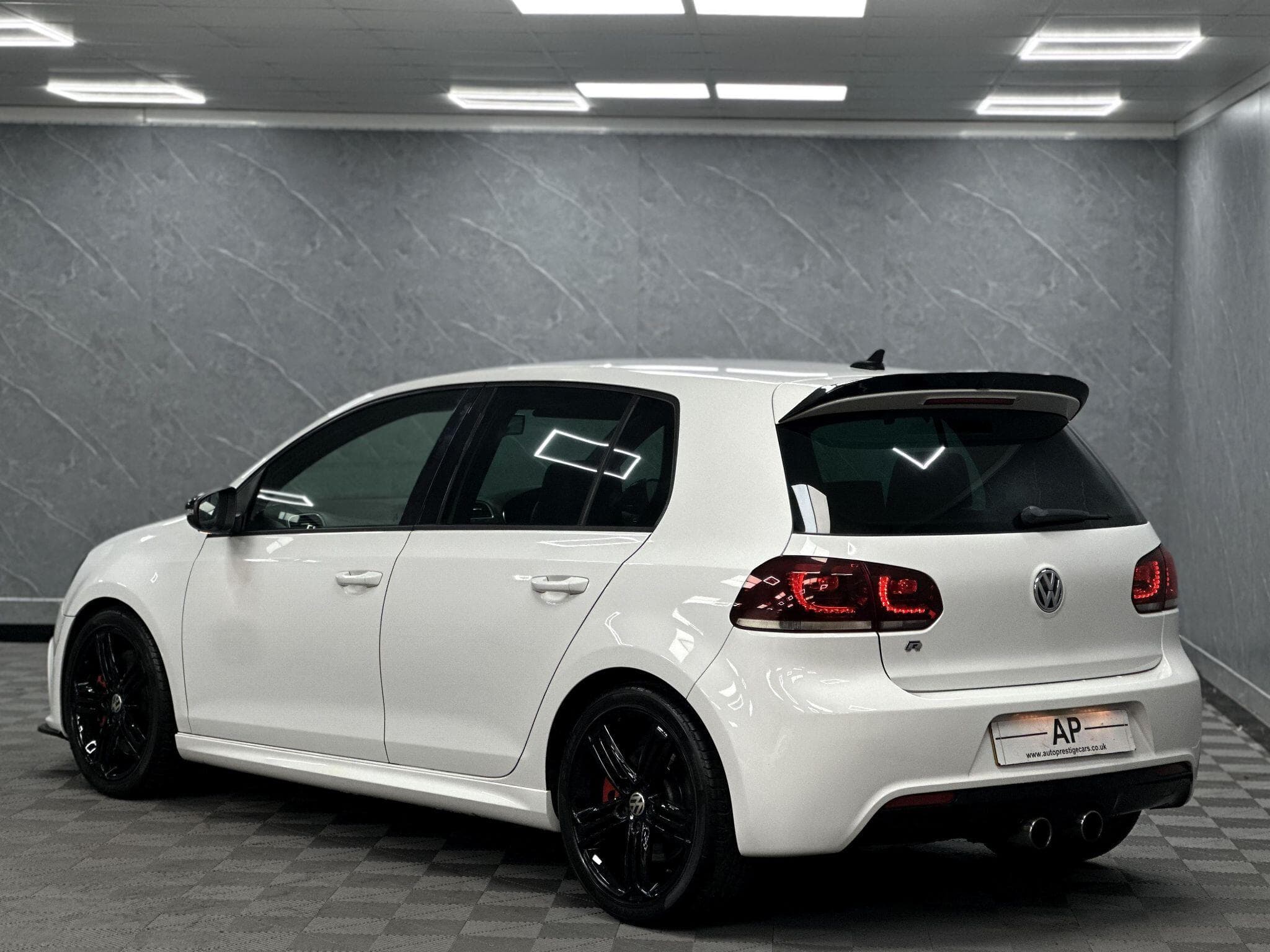 2011 Volkswagen Golf - Thumbnail 21