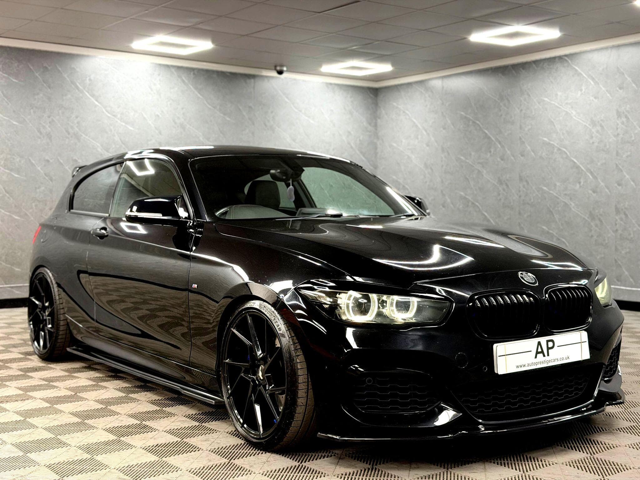 2018 BMW 1 Series - Thumbnail 26