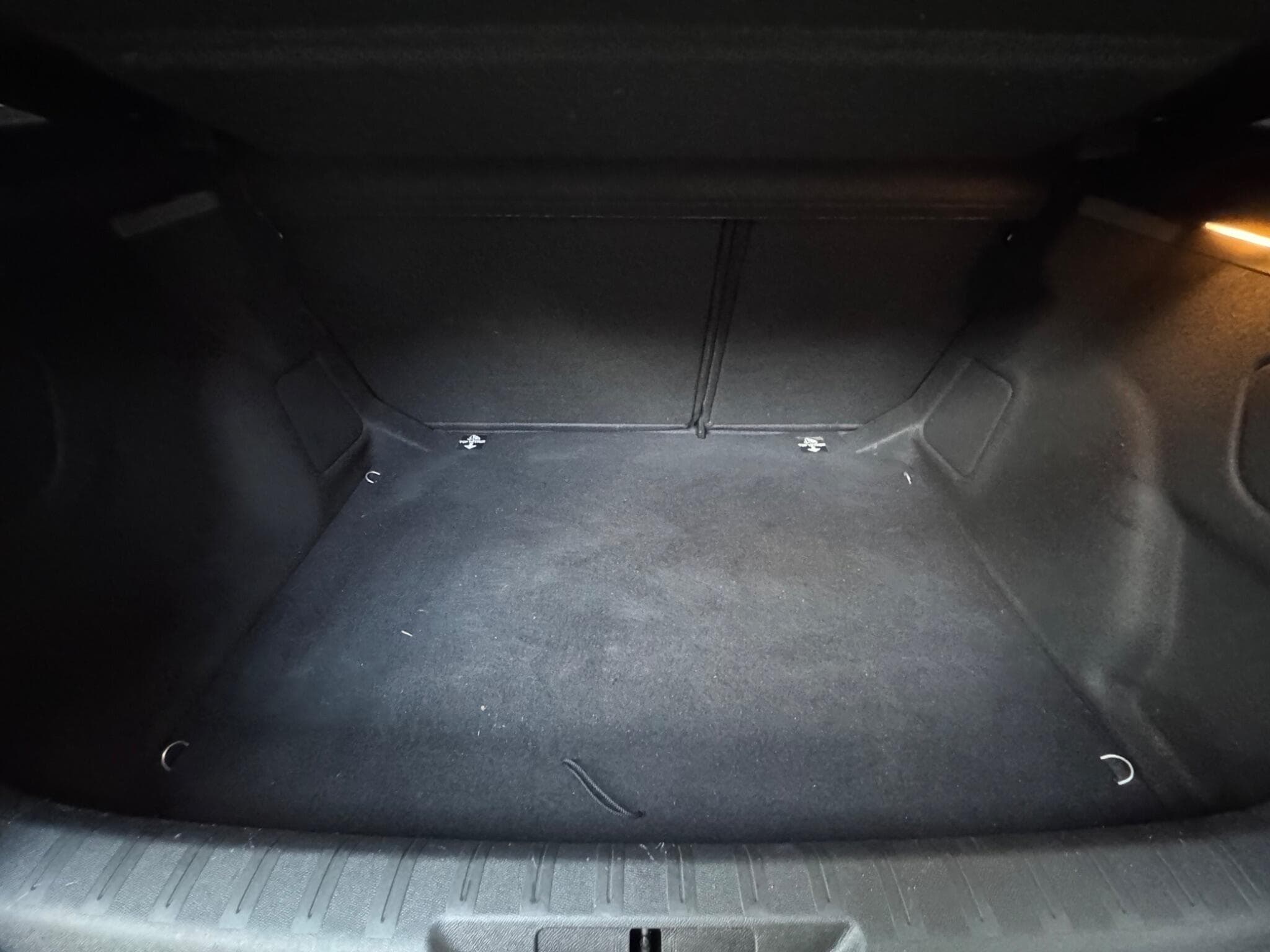 2015 Peugeot 308 - Thumbnail 24