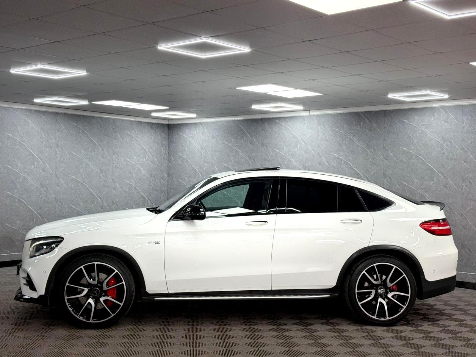 2018 Mercedes-Benz GLC - Thumbnail 25