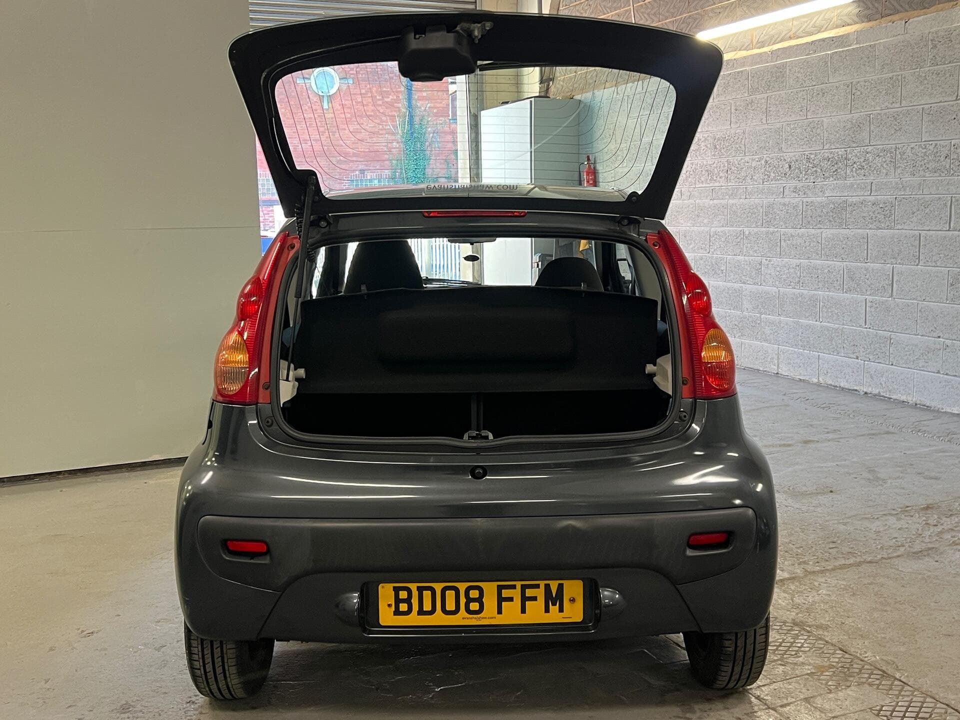 2008 Peugeot 107 - Thumbnail 12