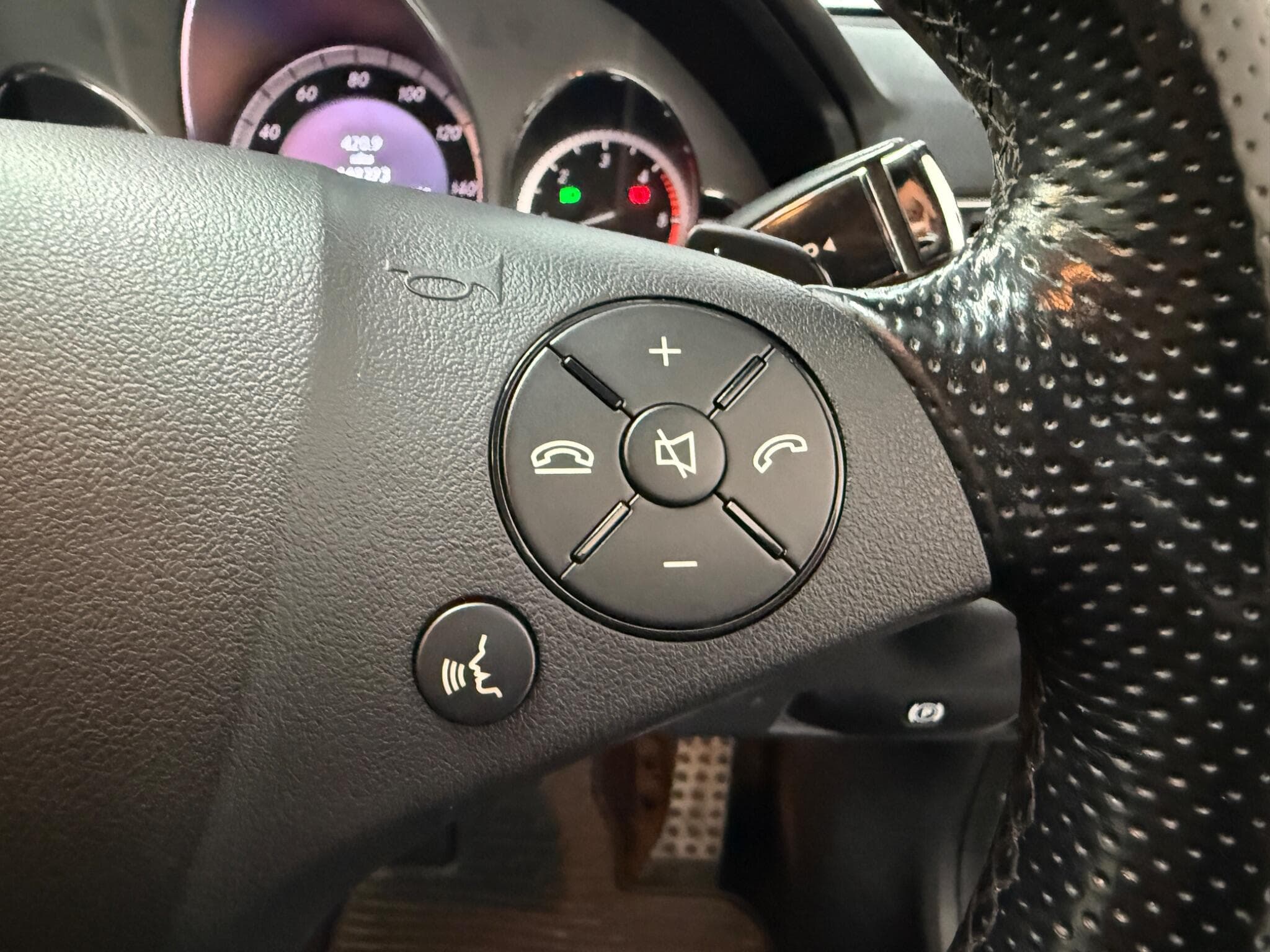 2010 Mercedes-Benz E Class - Thumbnail 24