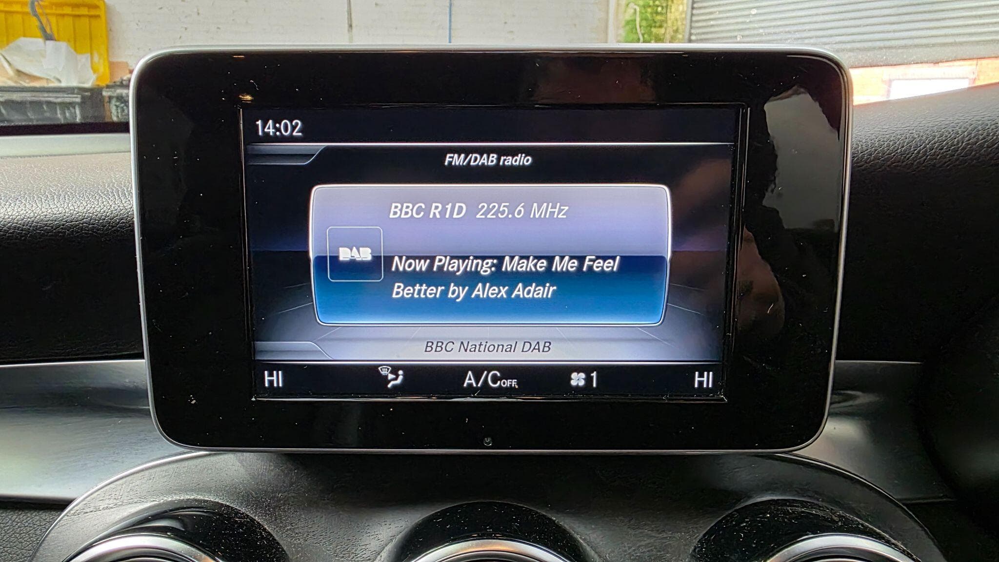 2017 Mercedes-Benz GLC - Thumbnail 22