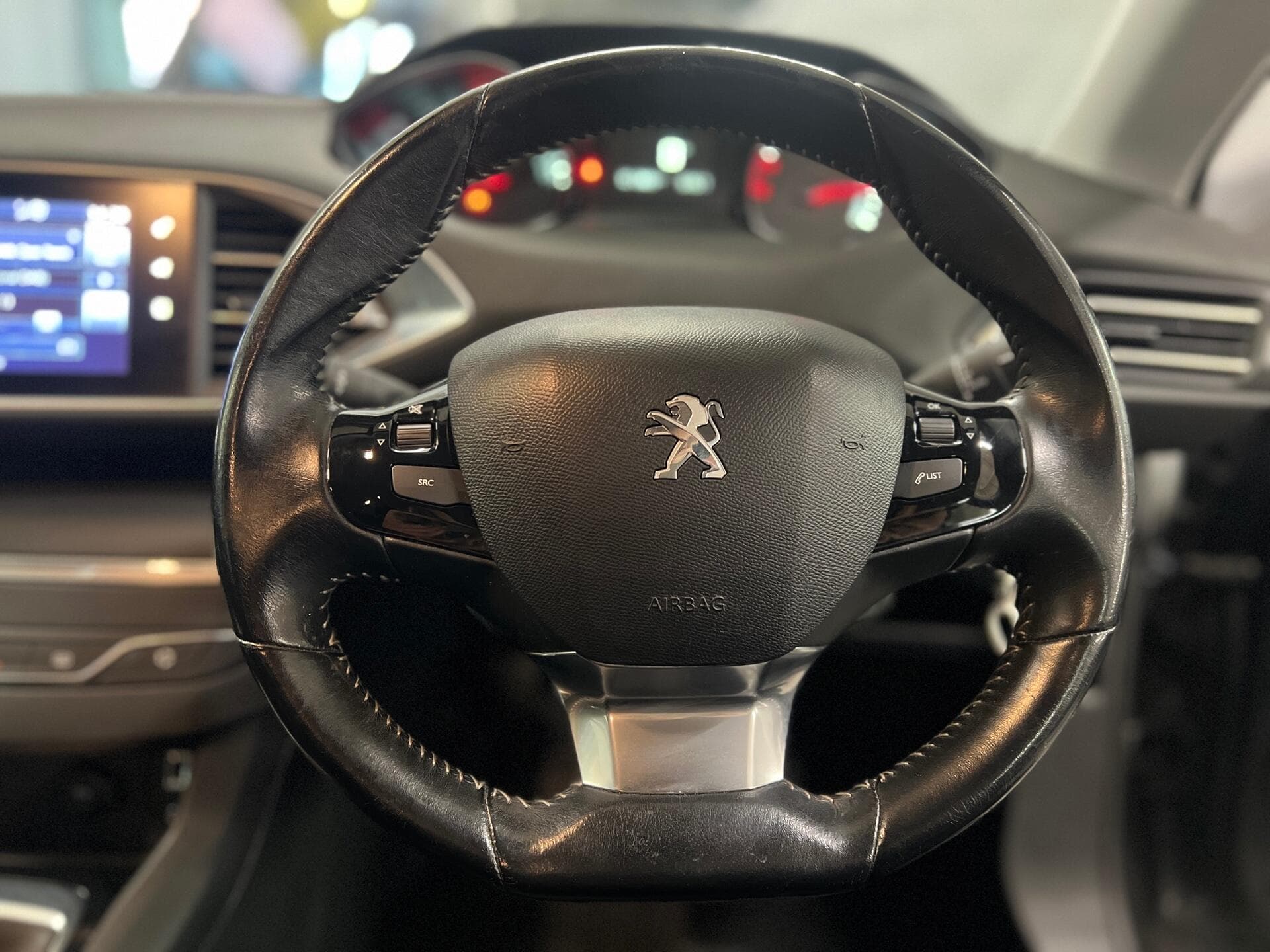 2017 Peugeot 308 SW - Thumbnail 29