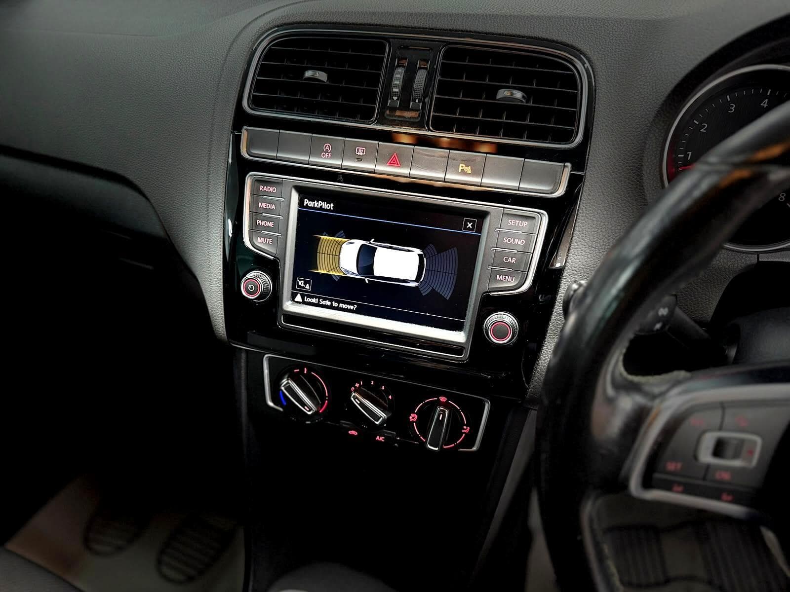 2016 Volkswagen Polo - Thumbnail 34