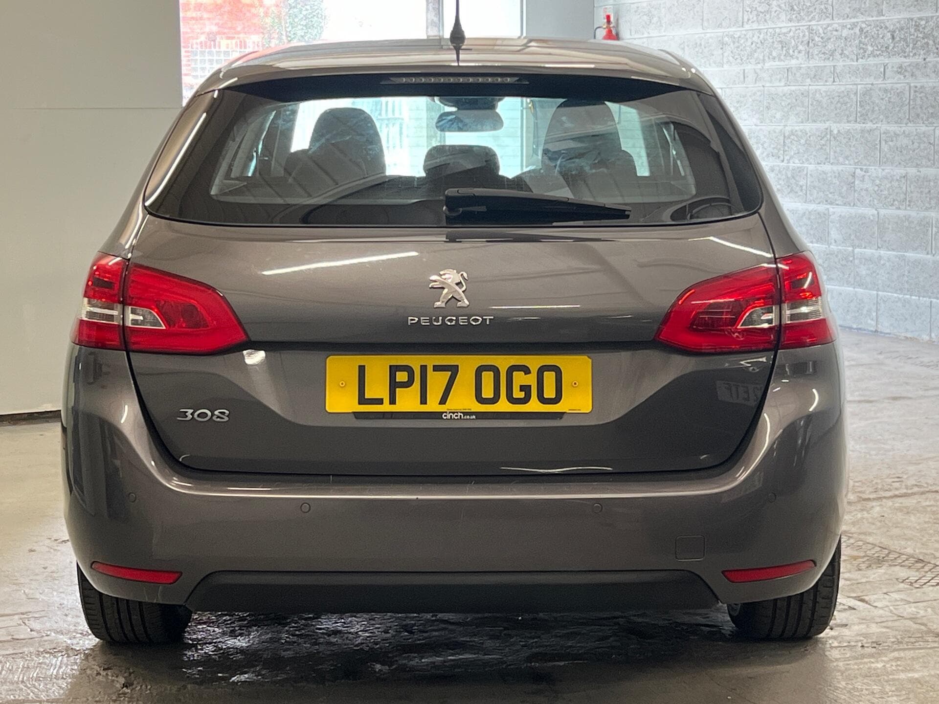 2017 Peugeot 308 SW - Thumbnail 12