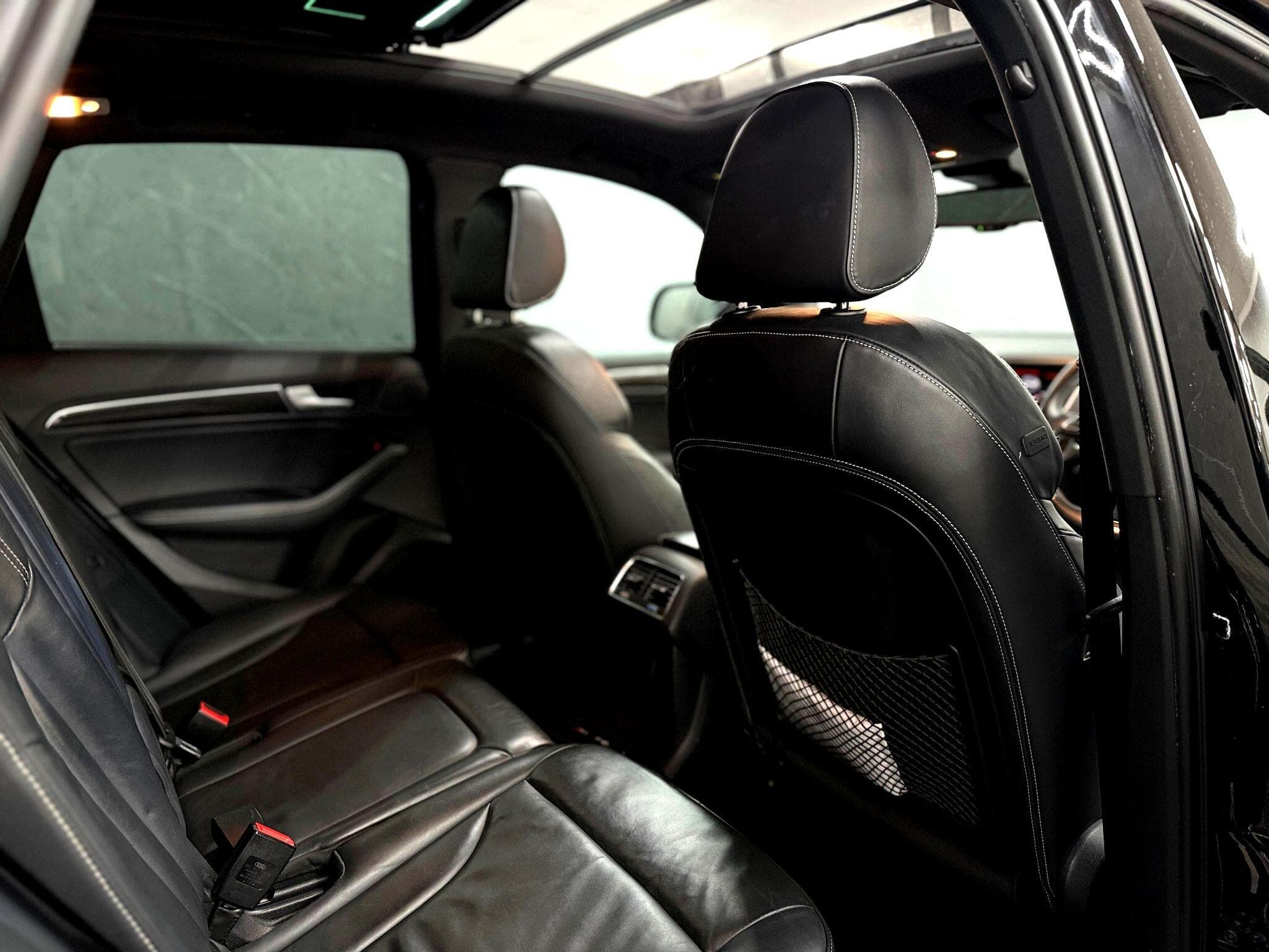 2016 Audi SQ5 - Thumbnail 39