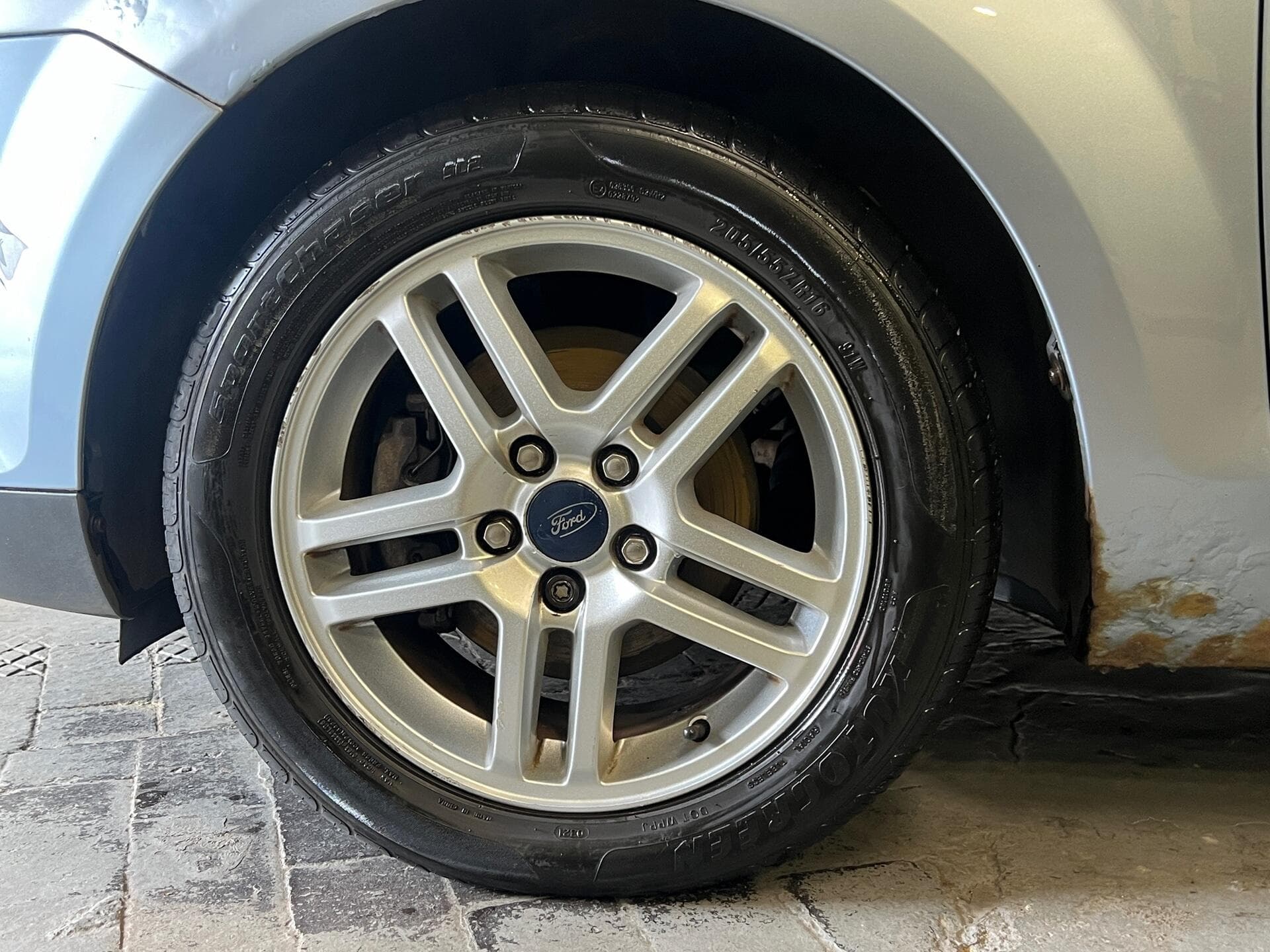 2007 Ford Focus - Thumbnail 12